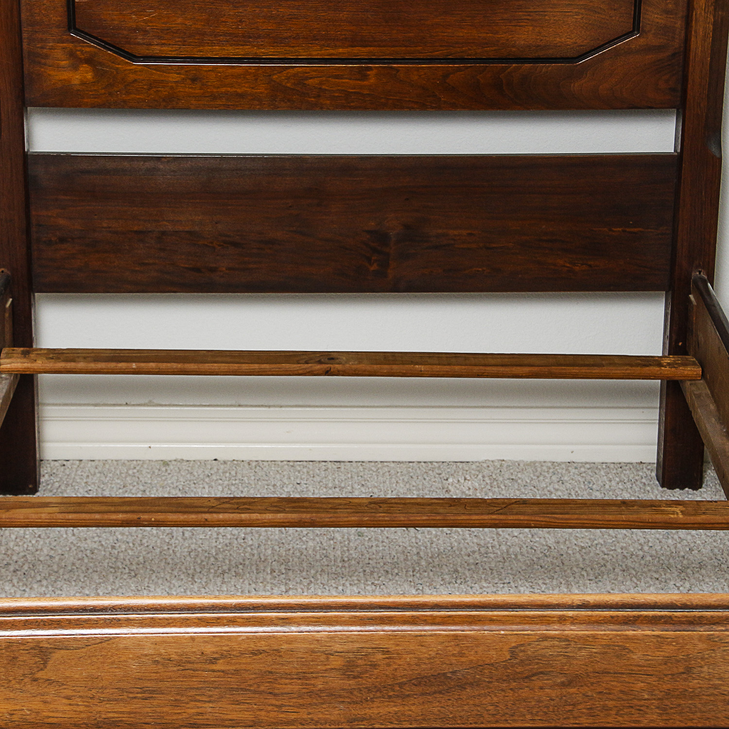 Vintage Victorian Style Twin Size Bed Frame