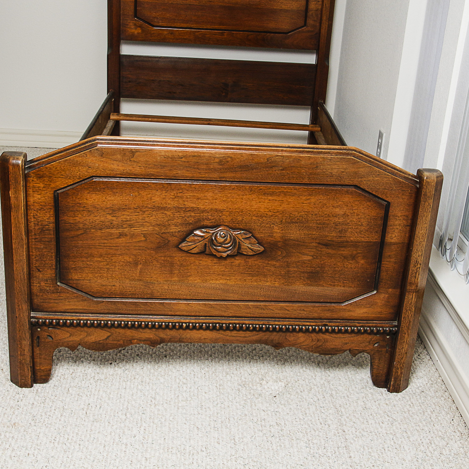 Vintage Victorian Style Twin Size Bed Frame