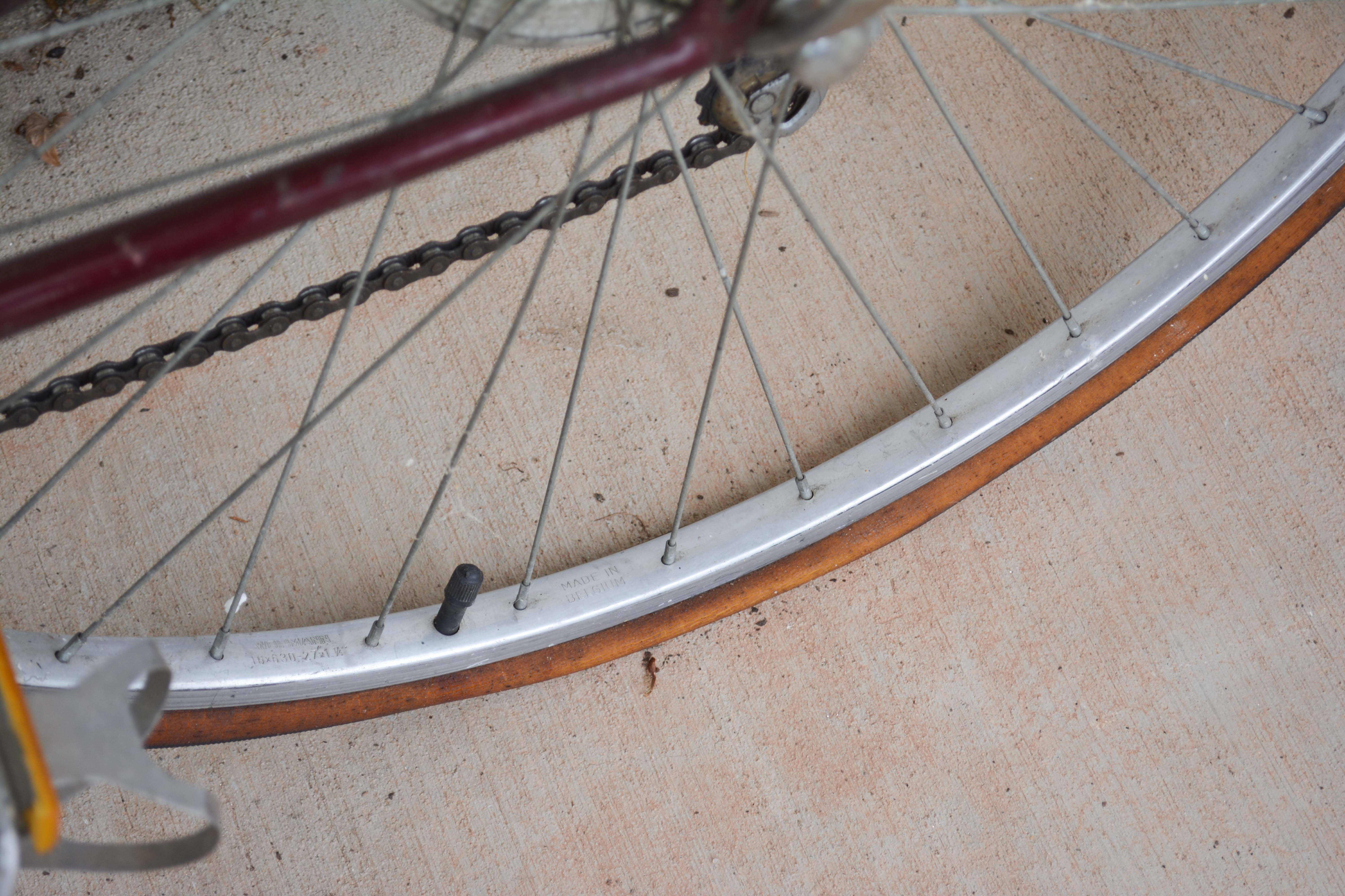 Vintage Lotus Excelle Road Bicycle