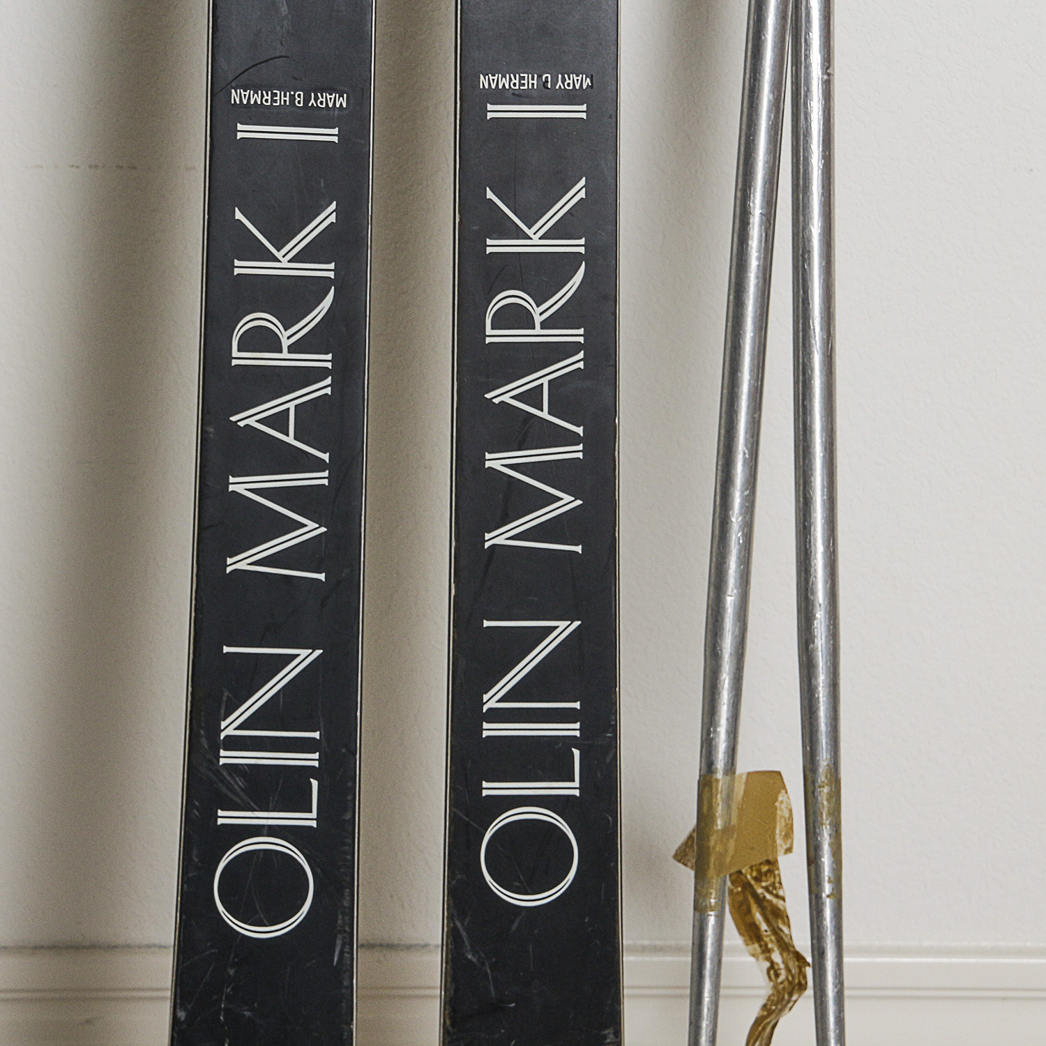 Olin Mark I Downhill Skis And Poles With Bag