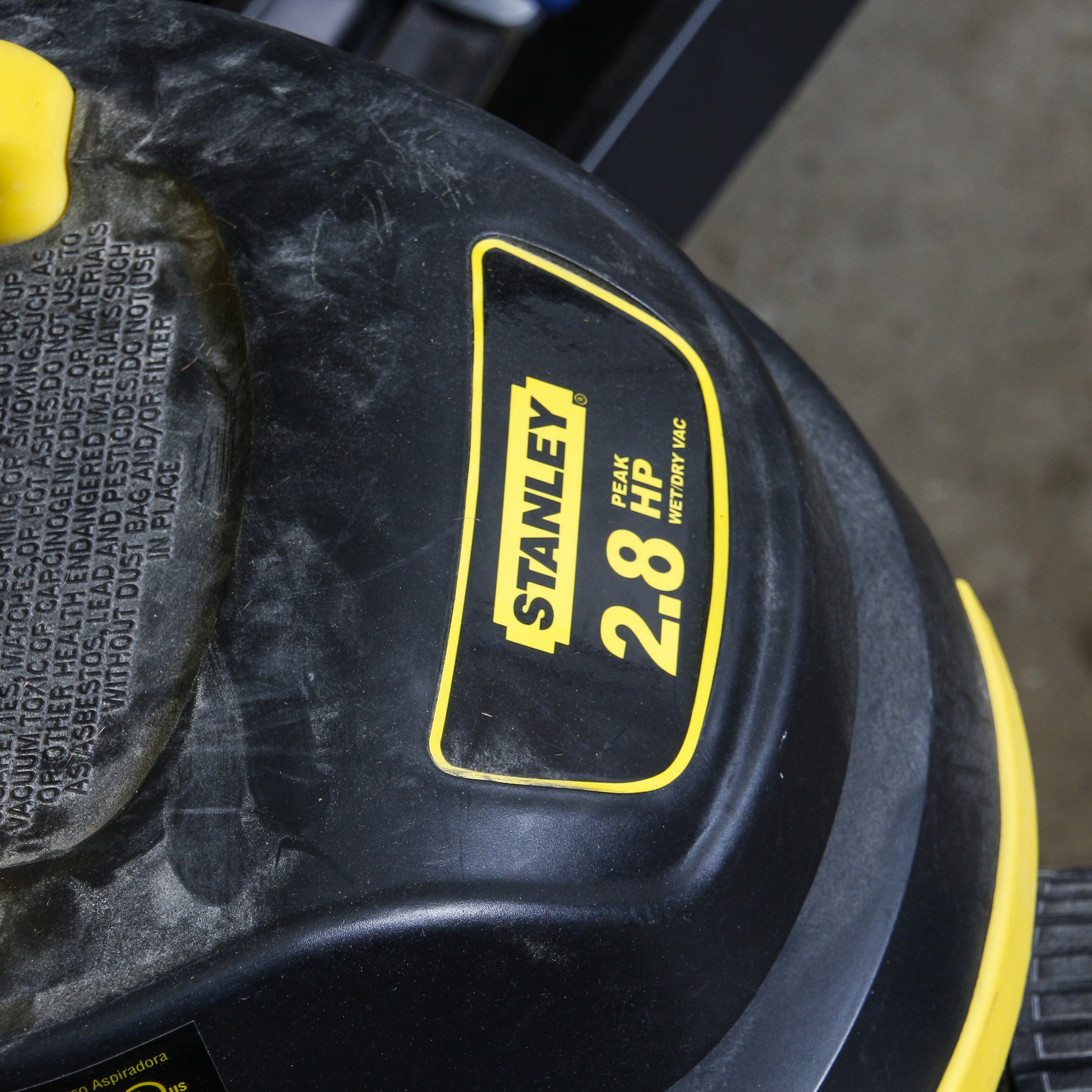 Workbench With Stanley Wet/Dry Vac, Delta Bench Grinder and Multiple Tools