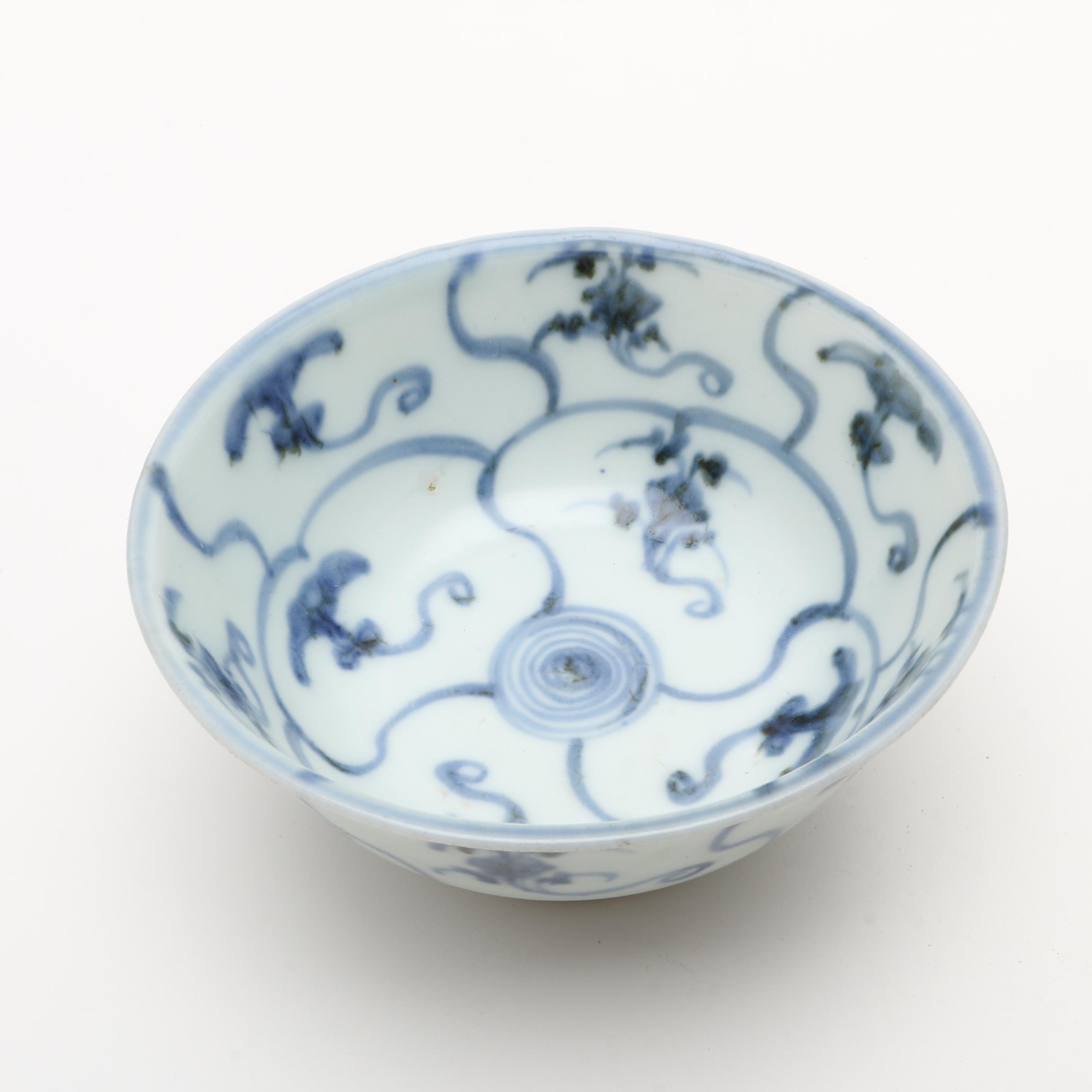 Circa 1822 "Tek Sing" Shipwreck Porcelain Bowls