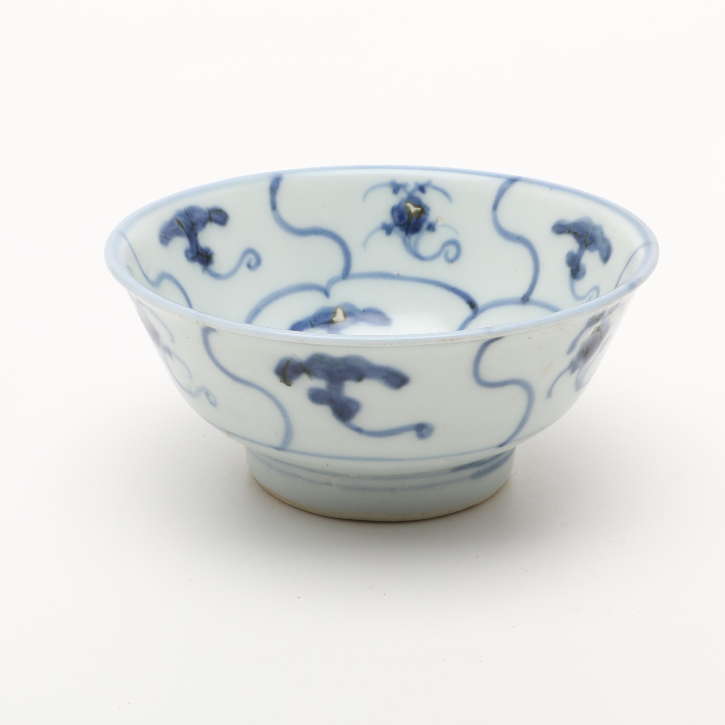 Six Antique Chinese Porcelain Bowls Salvaged From the "Tek Sing" Shipwreck