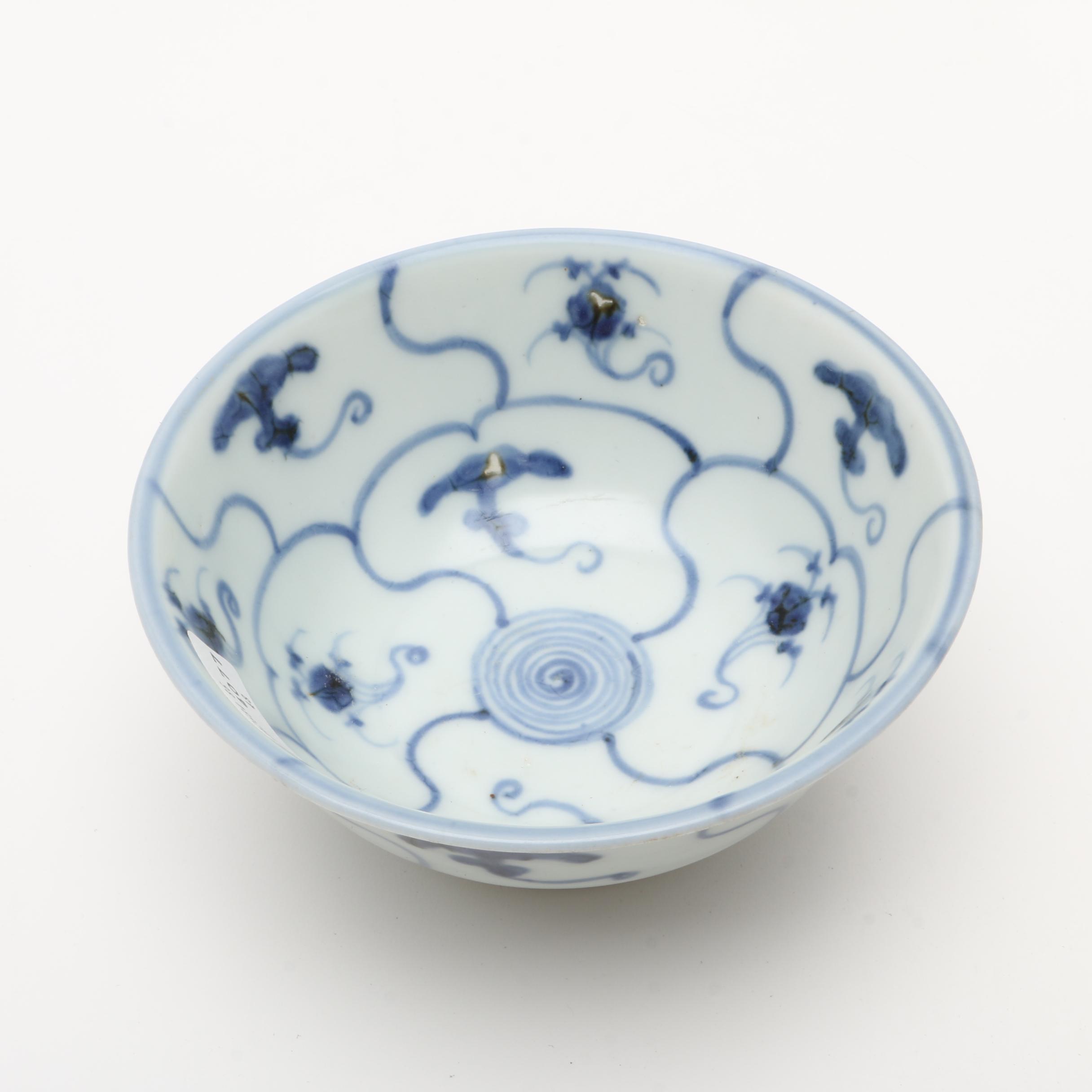 Six Antique Chinese Porcelain Bowls Salvaged From the "Tek Sing" Shipwreck