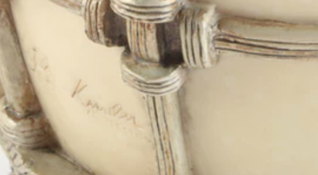 "Kinder Collection" Resin Vase with Lattice Design