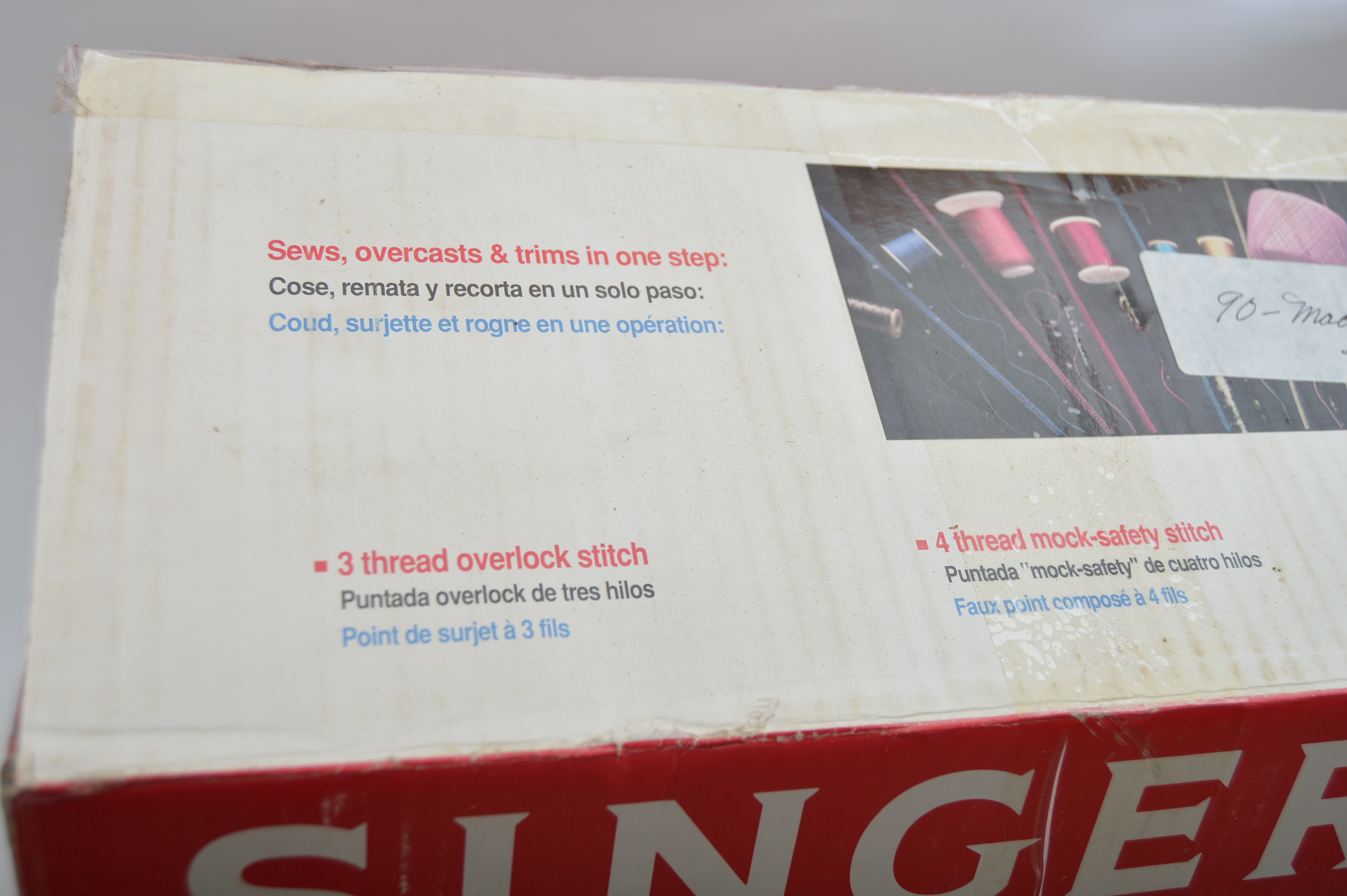 Singer Overlock Sewing Machine