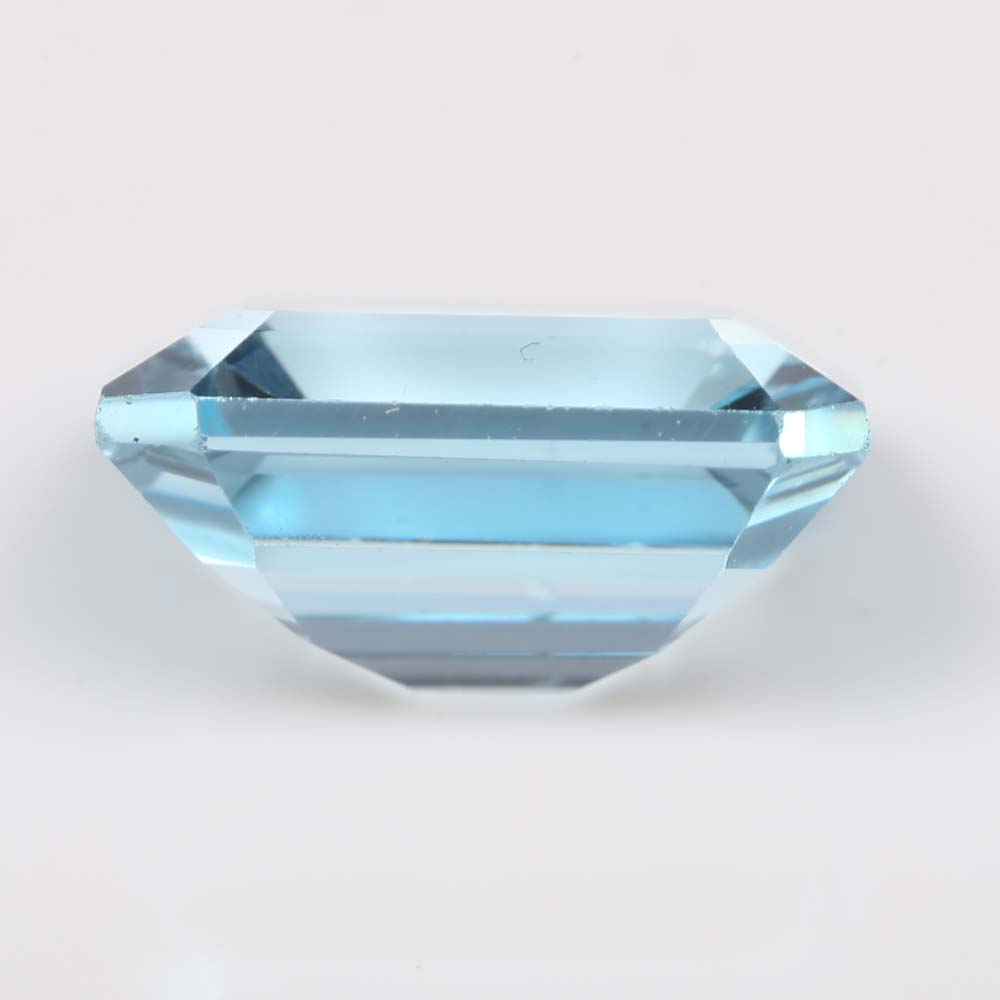 Loose 2.58 CT Blue Topaz