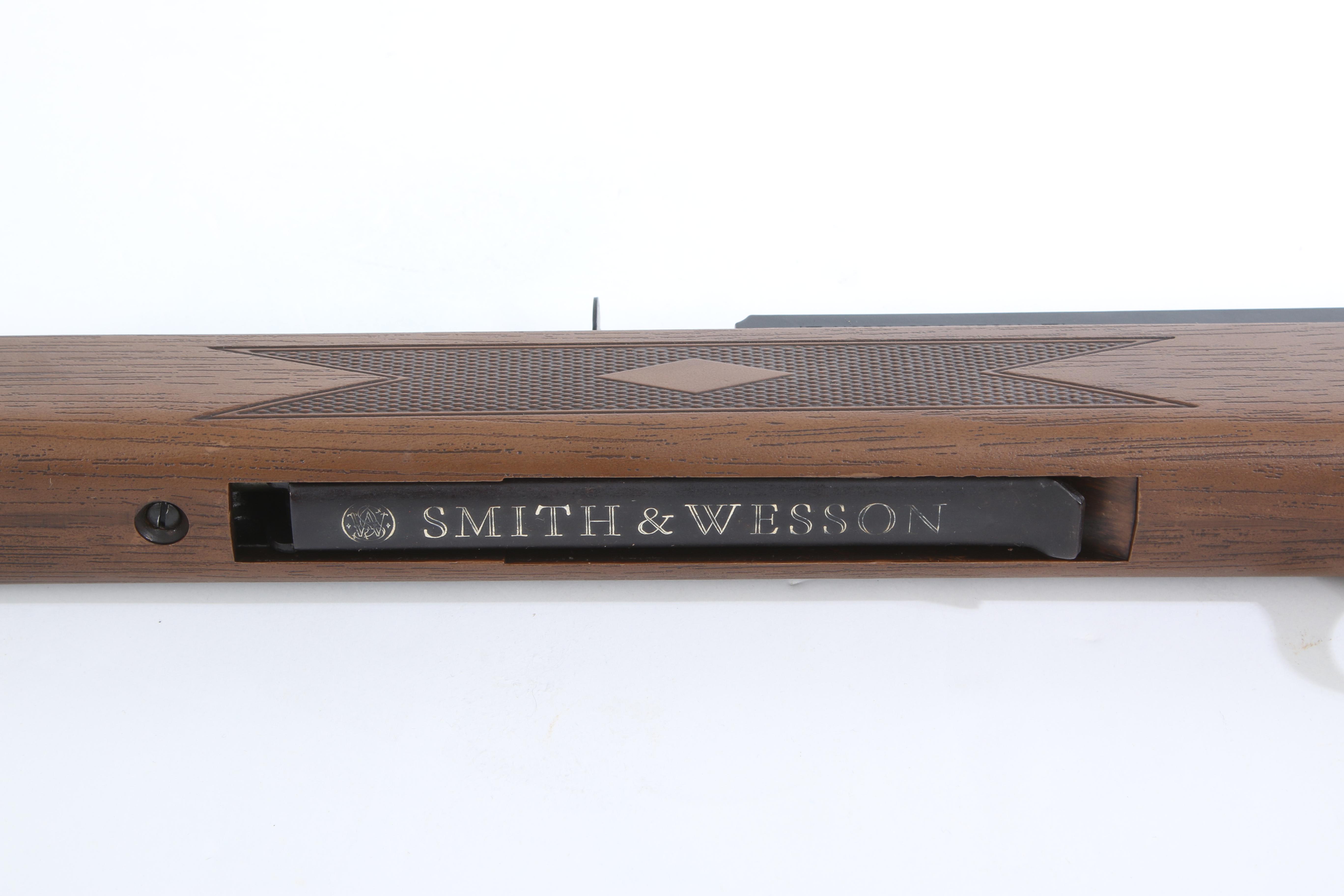 Smith & Wesson Model 80G BB Rifle