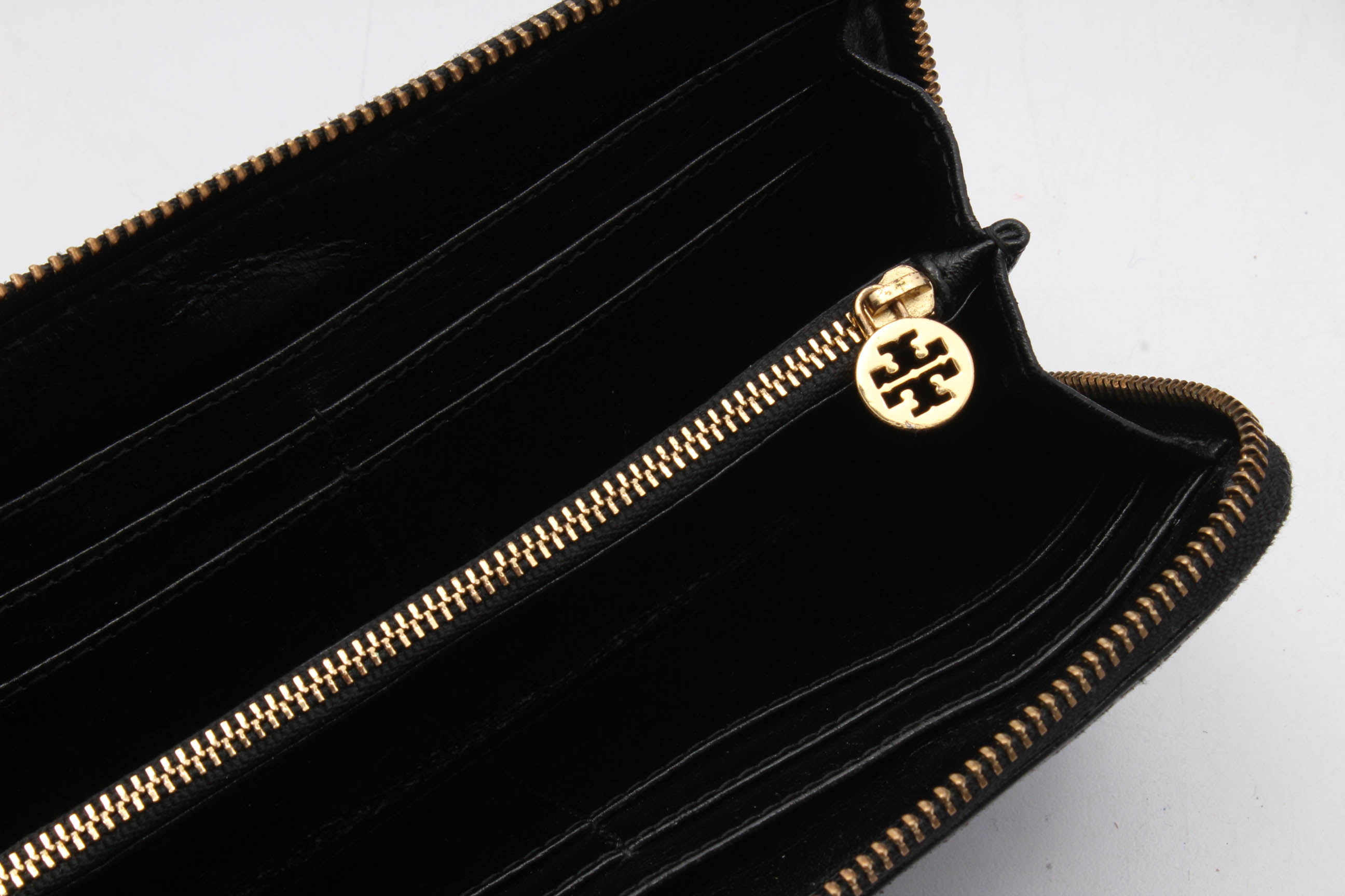 Clutch and Wallet Collection Featuring Henri Bendel