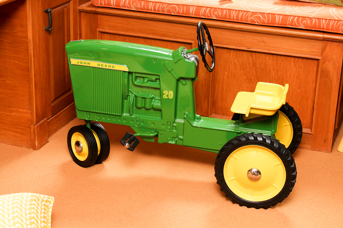 John Deere 20 Series Pedal Tractor