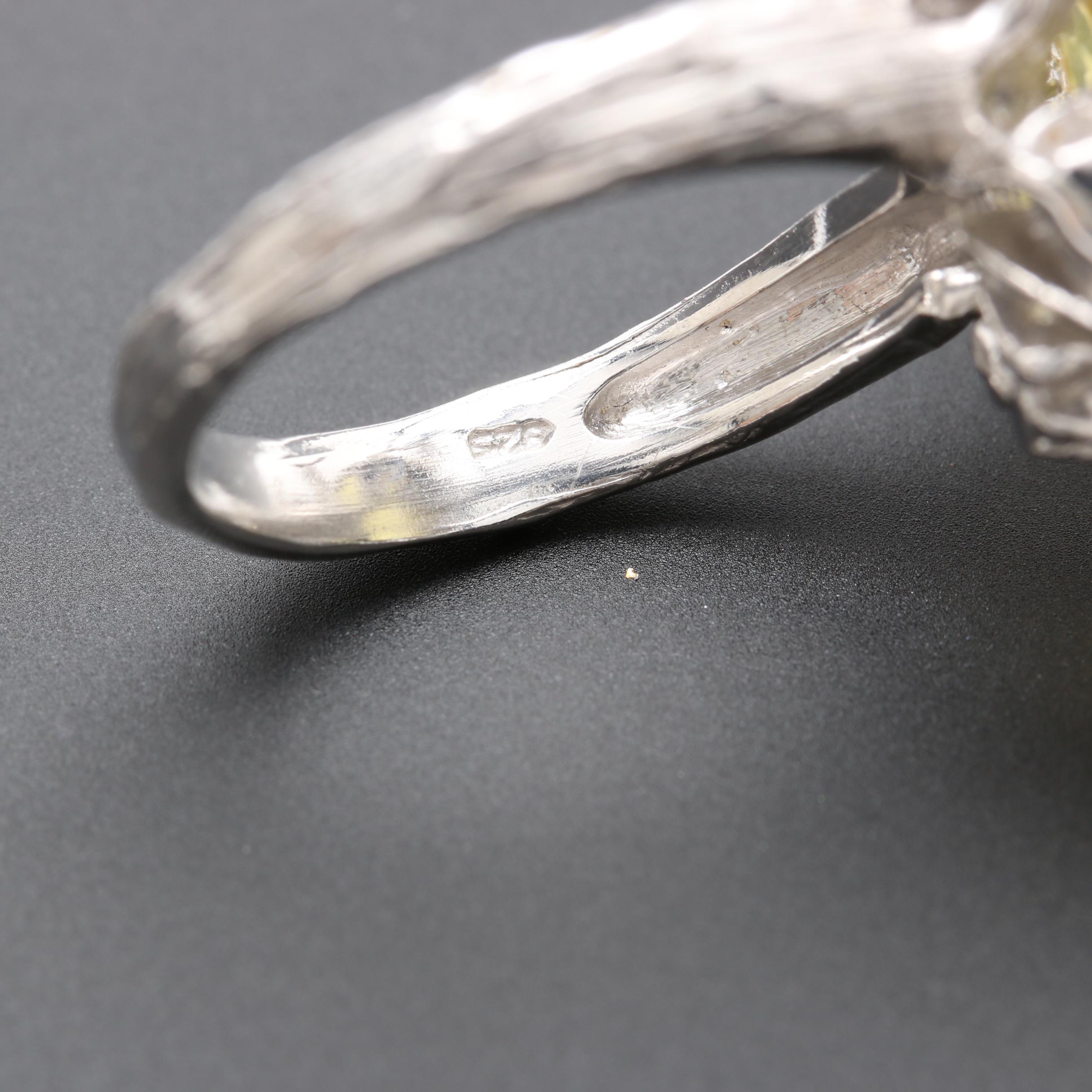 Sterling Silver Quartz and Garnet Ring