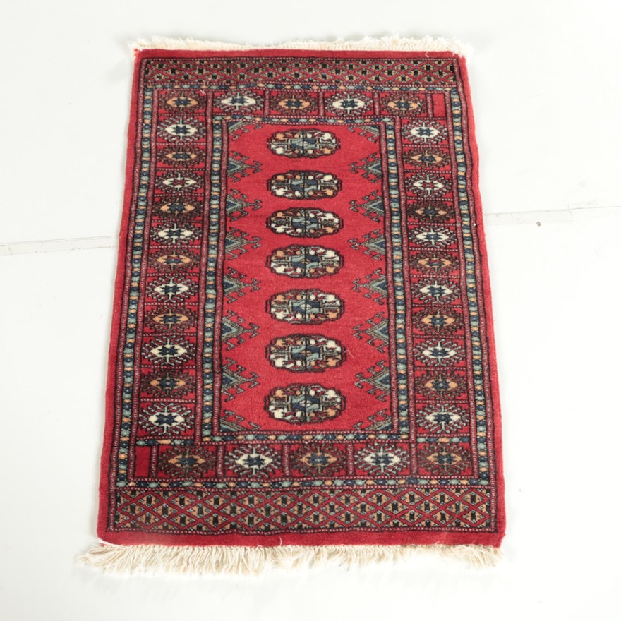 Finely Hand-Knotted Pakistani Bokhara Wool Accent Rug
