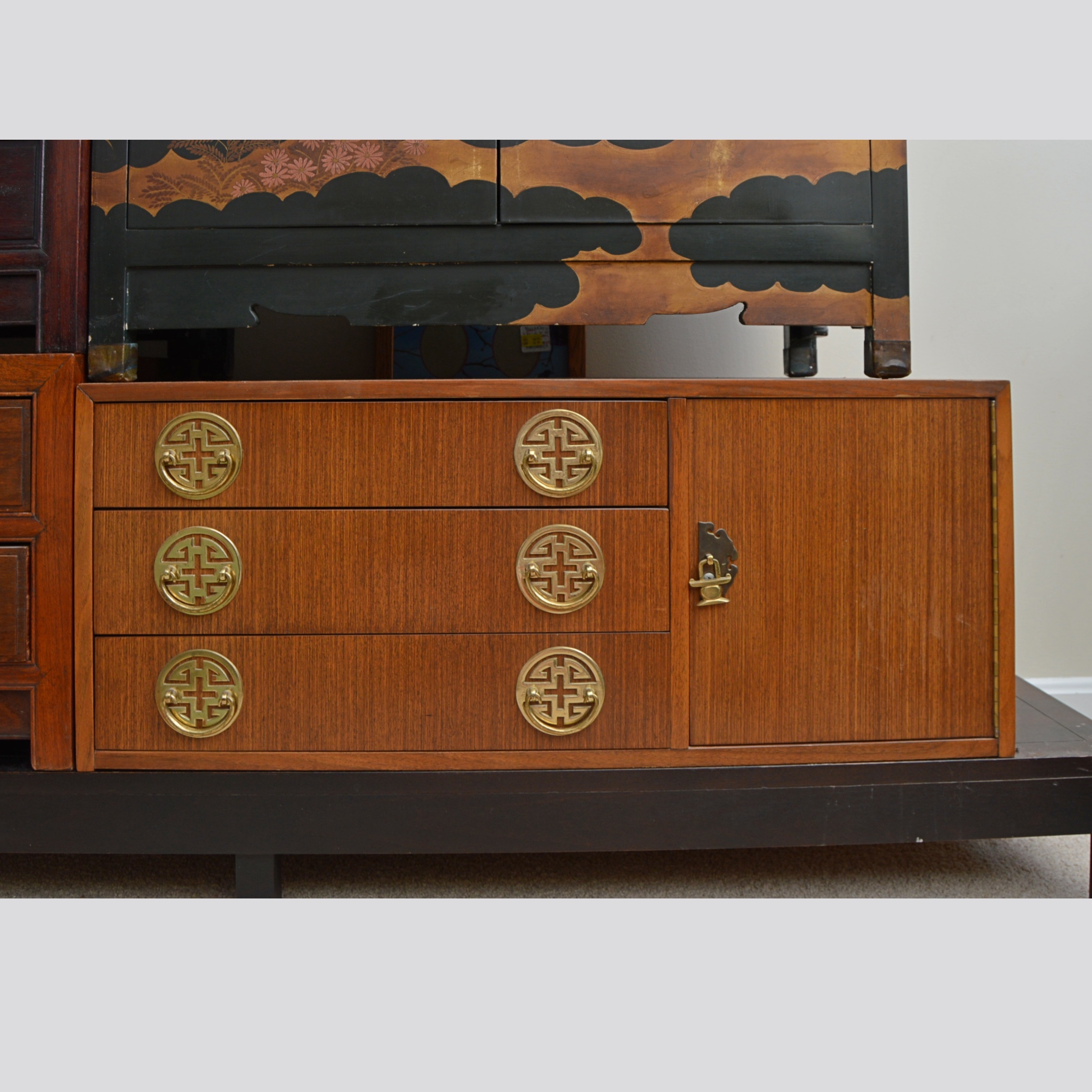 Chinese Style Teak Wood Cabinet