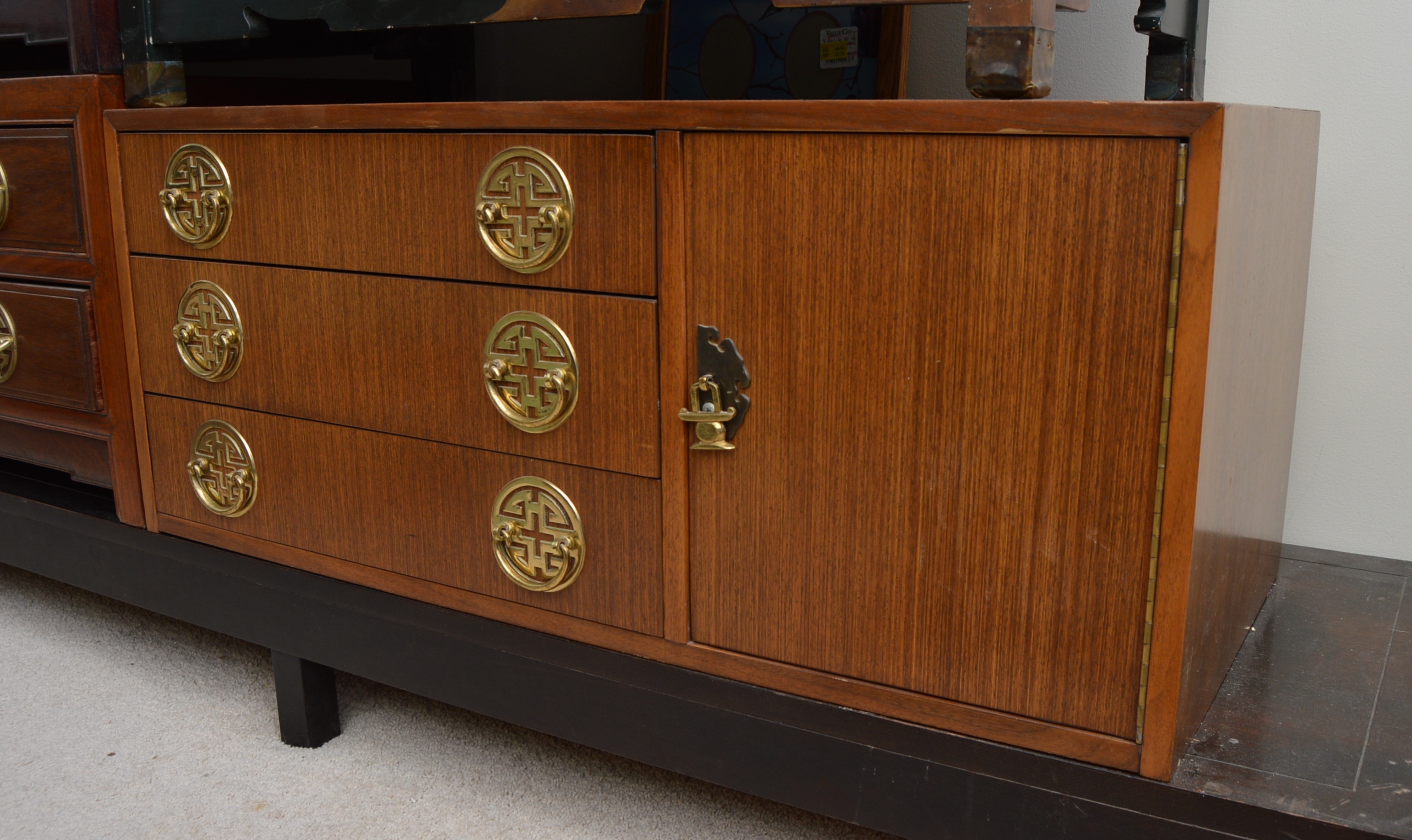 Chinese Style Teak Wood Cabinet
