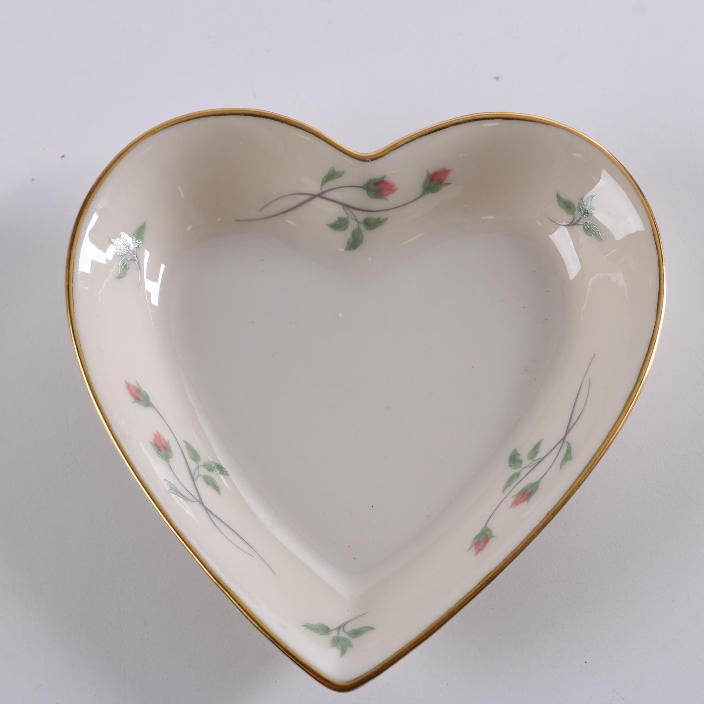 Lenox "Georgian Collection" Clock with "Rose Manor" and "Wedding Promises" Trays