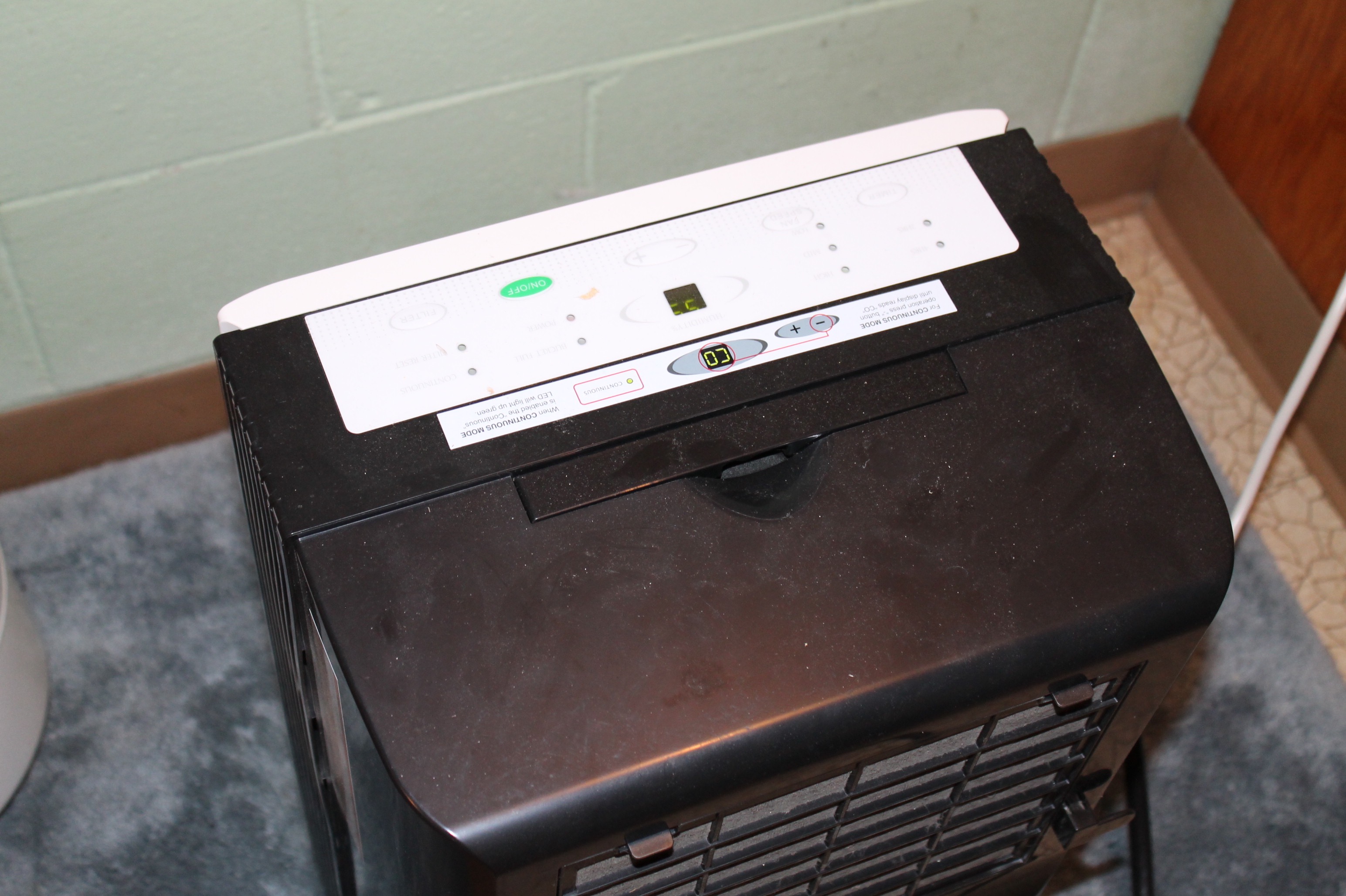 Solius Air Dehumidifier