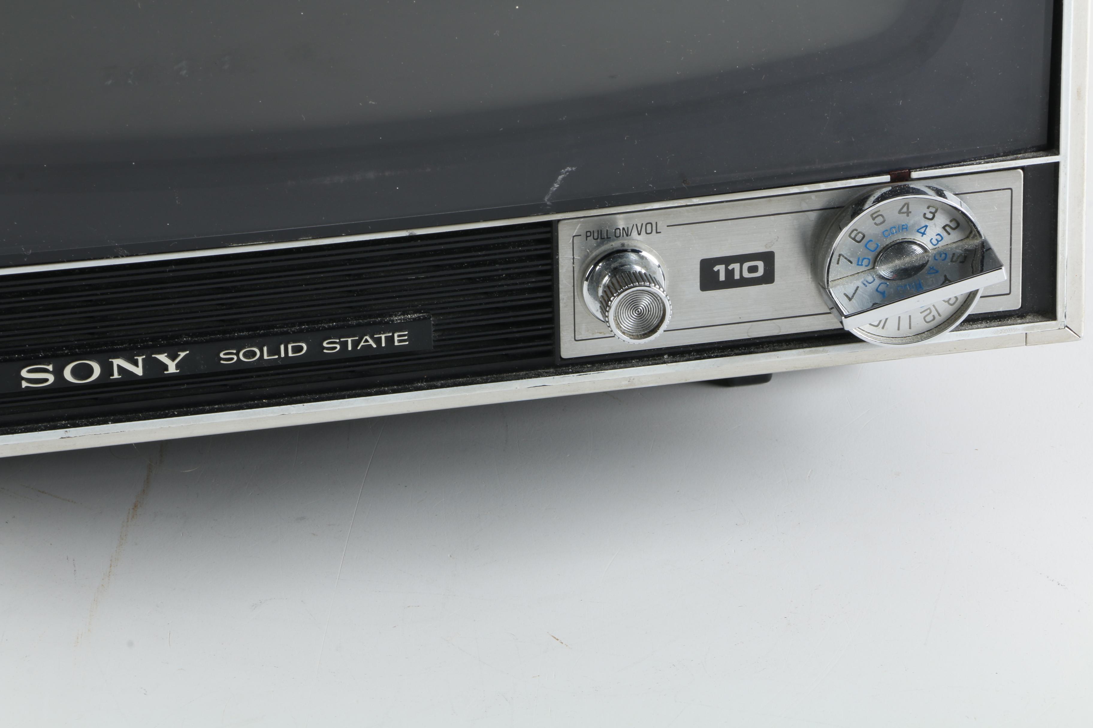 Sony TV-110UWE Portable Antenna Television with Owner's Manual