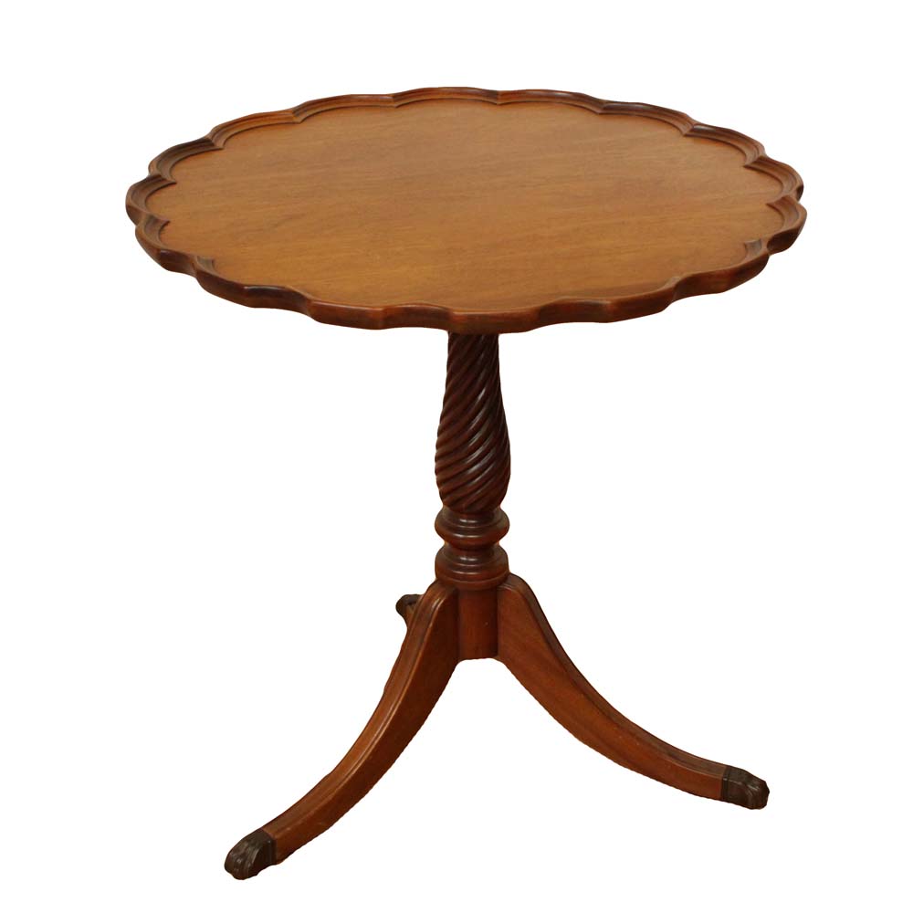 Vintage Pie Crust Tea Table