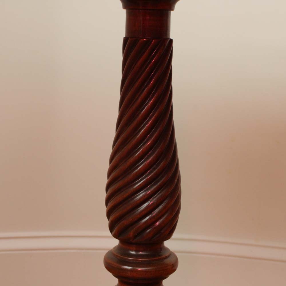 Vintage Pie Crust Tea Table