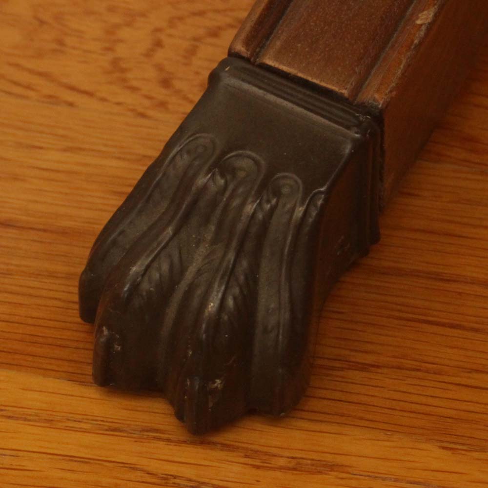 Vintage Pie Crust Tea Table