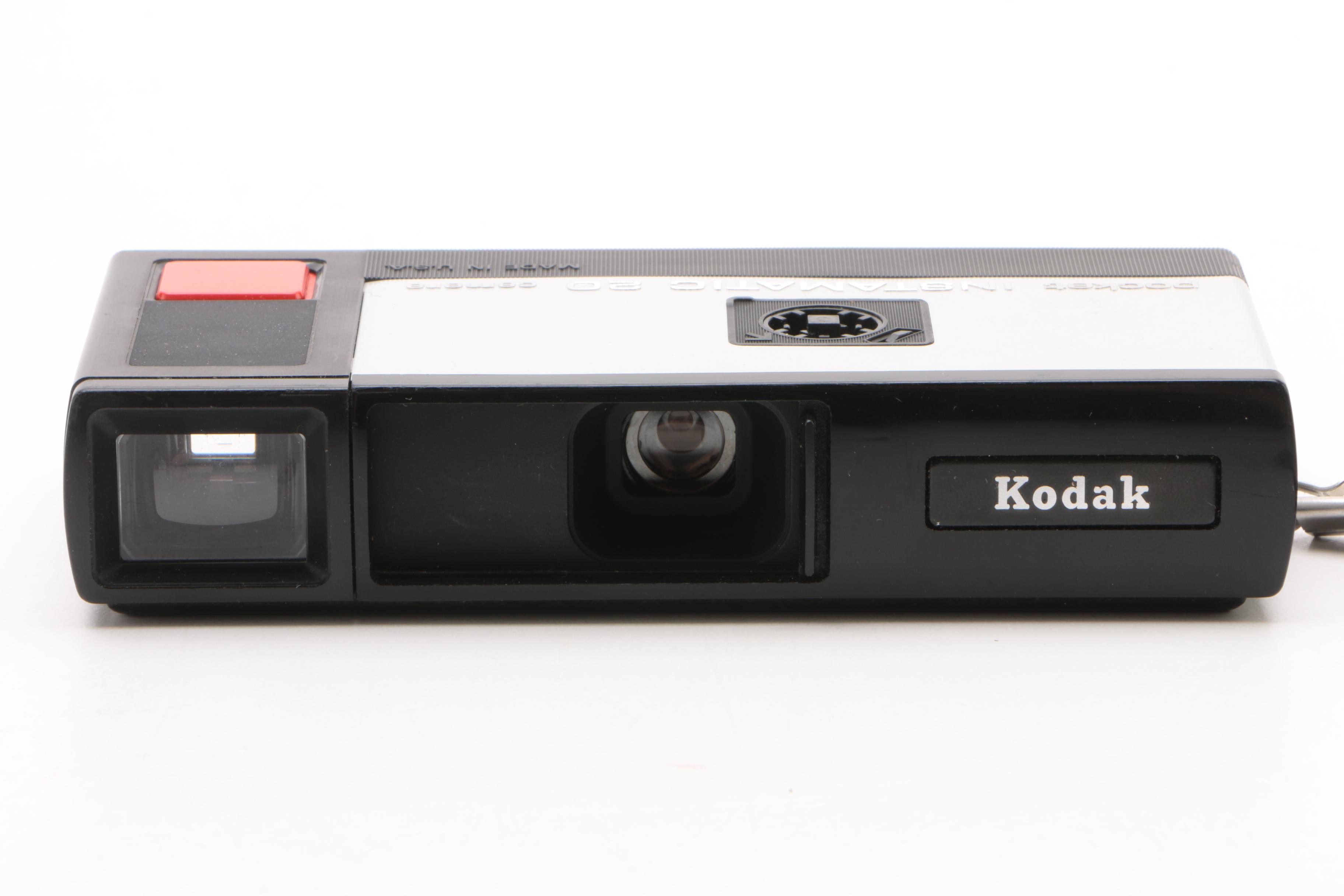 Vintage Kodak Pocket Instamatic 20 Camera with Case and Blue Dot Flash Cubes