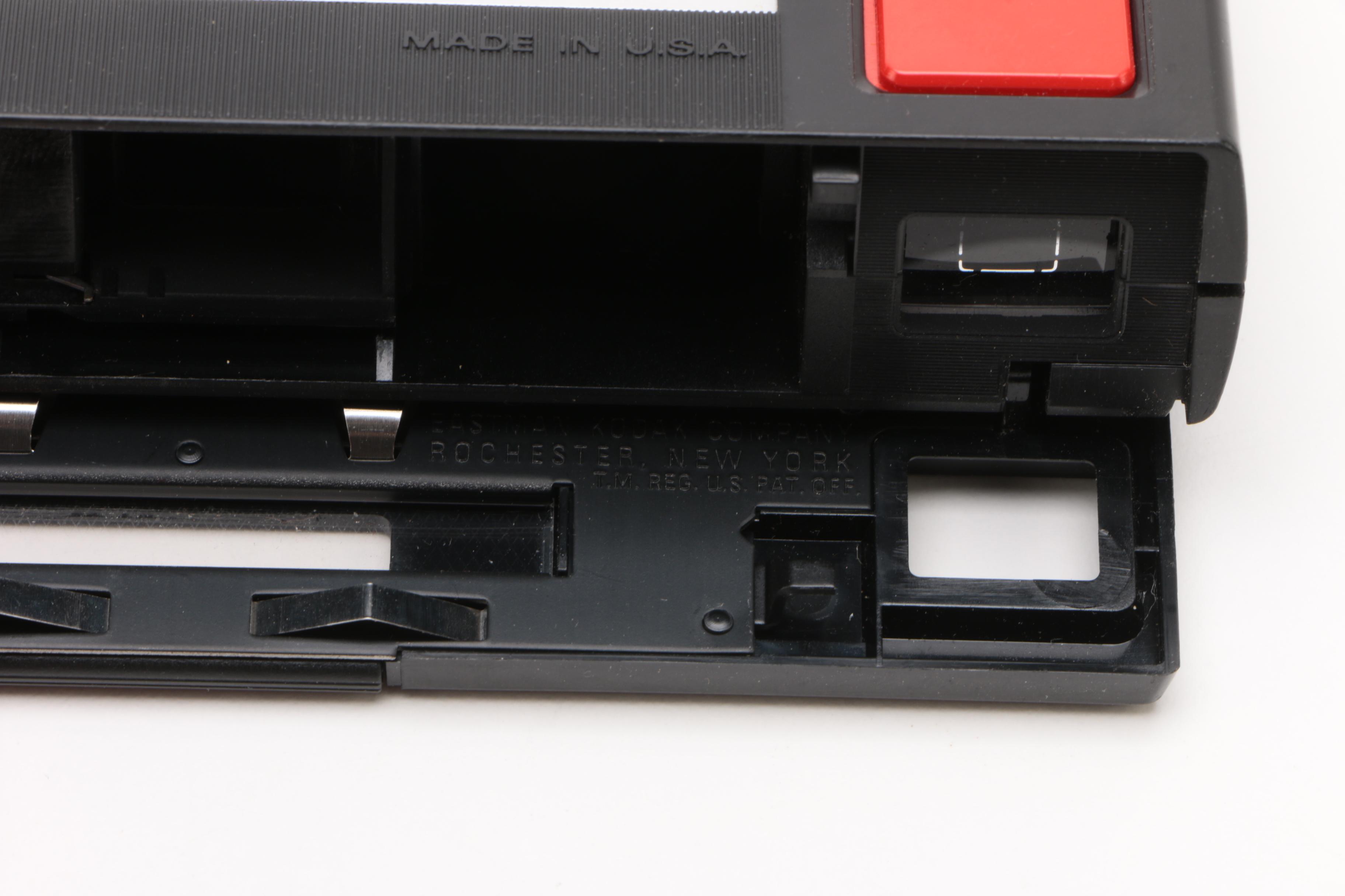 Vintage Kodak Pocket Instamatic 20 Camera with Case and Blue Dot Flash Cubes