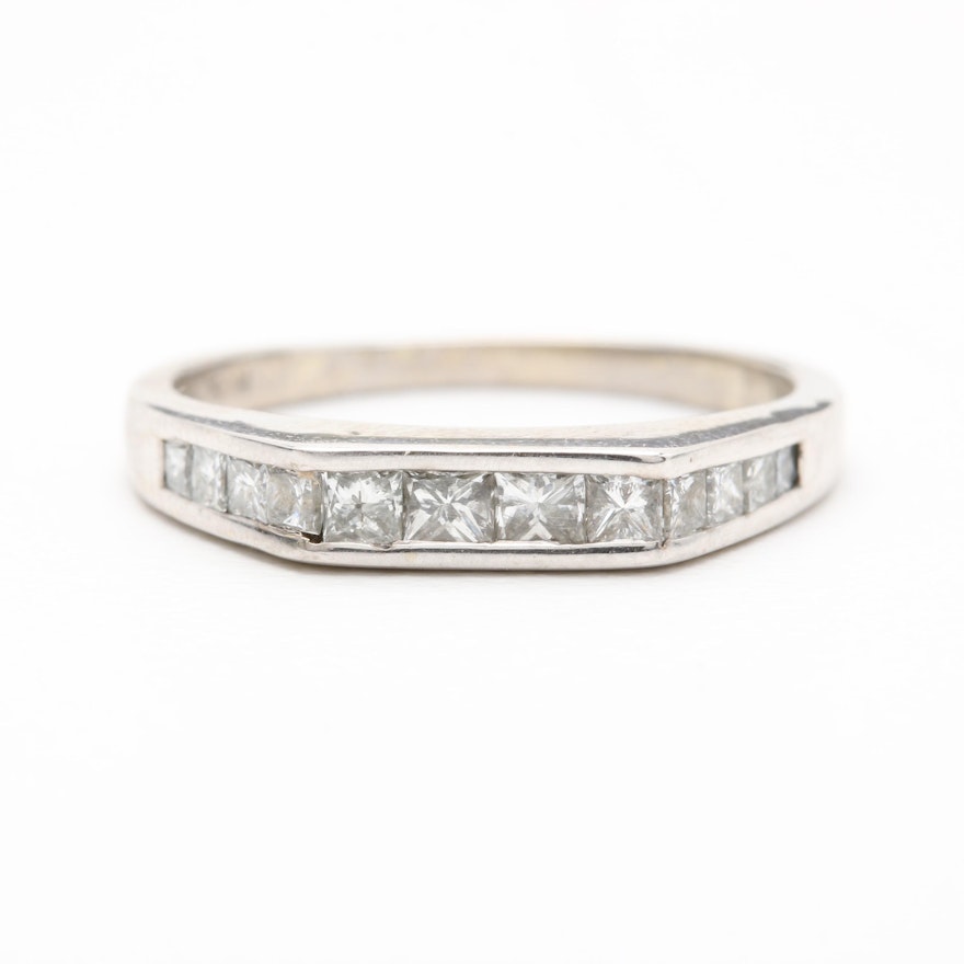 18K White Gold Diamond Ring