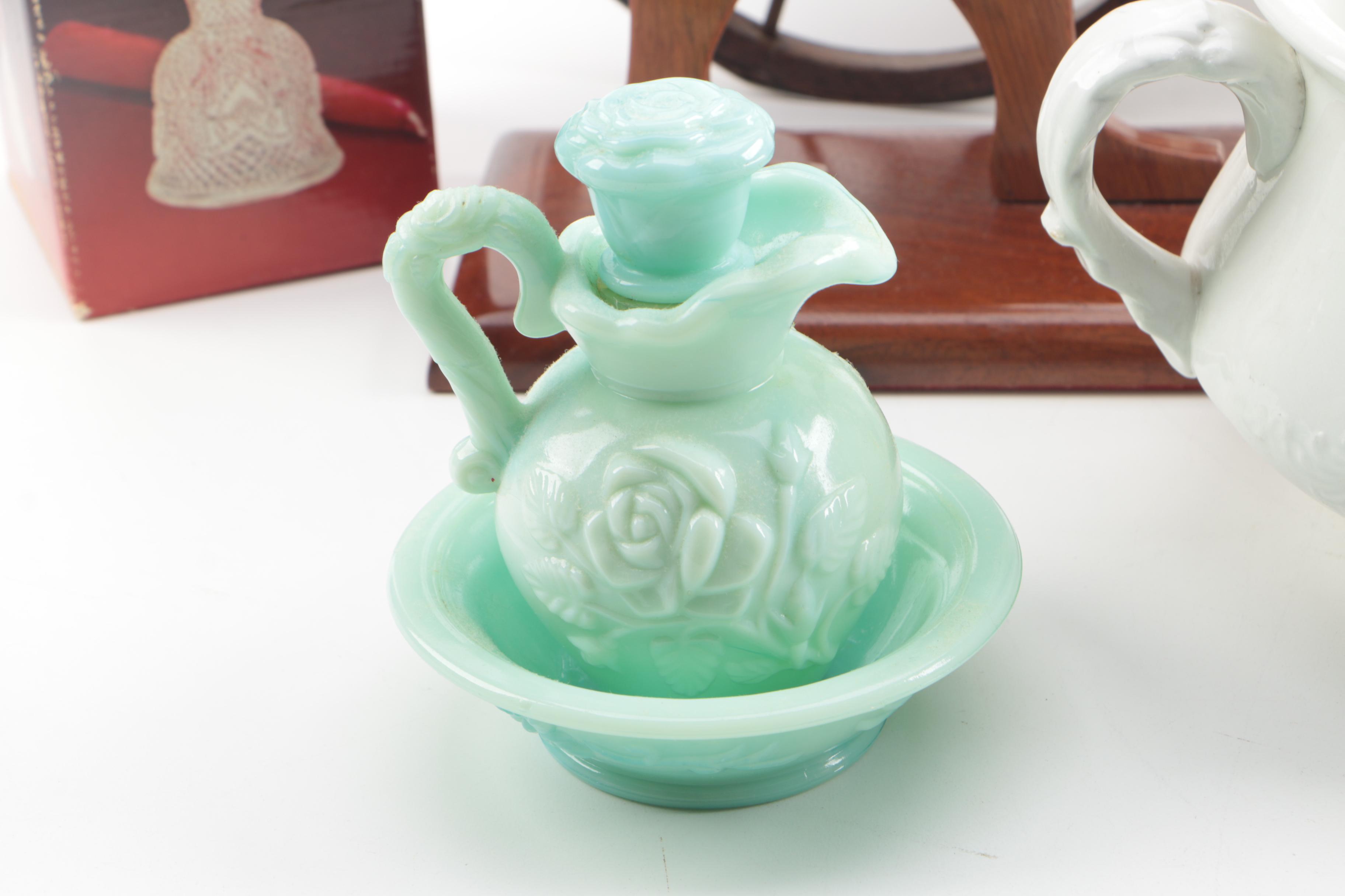 Antique Smith Phillips Semi Porcelain Chamber Pot with Decorative Decor