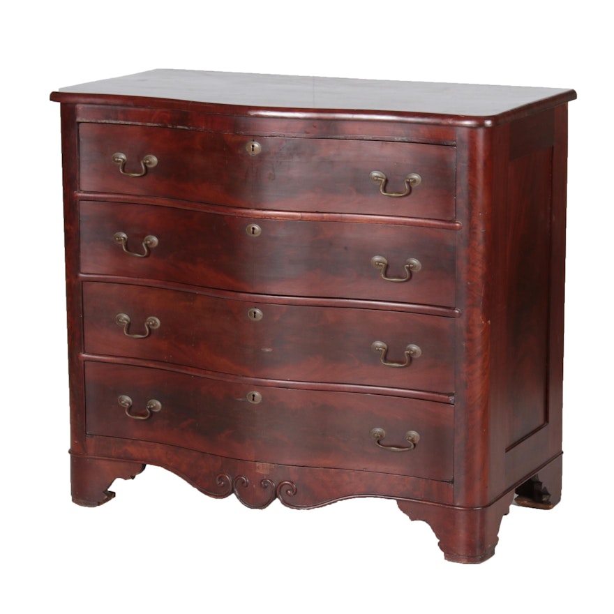 Antique Victorian Serpentine-Front Chest of Drawers with Grained Top