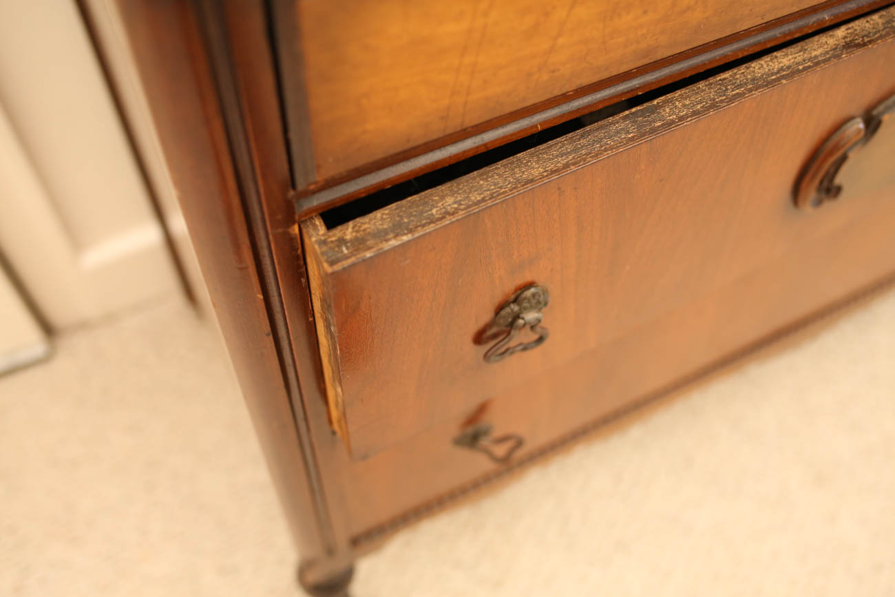 Antique Chest of Drawers with Mirror