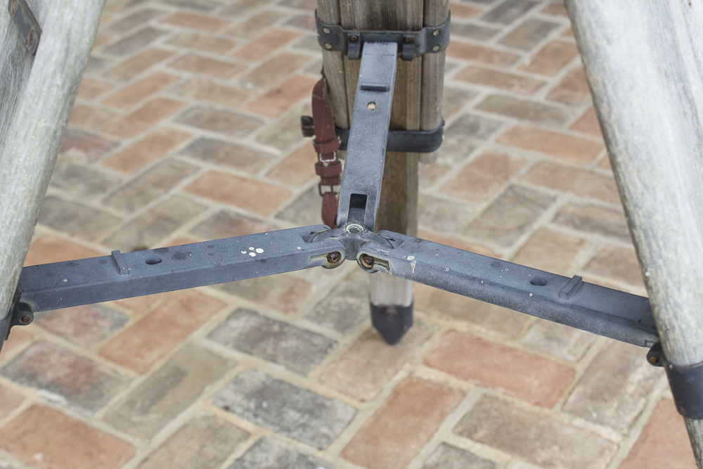 Oberwerk 25/40x100 Long-Range Observation Binoculars with Tripod and Case