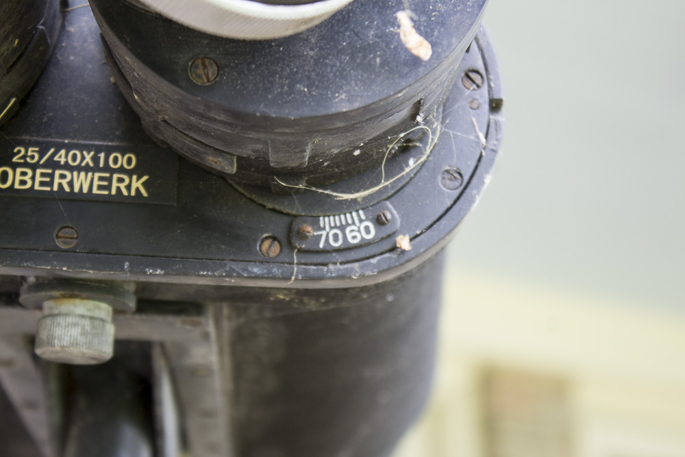 Oberwerk 25/40x100 Long-Range Observation Binoculars with Tripod and Case