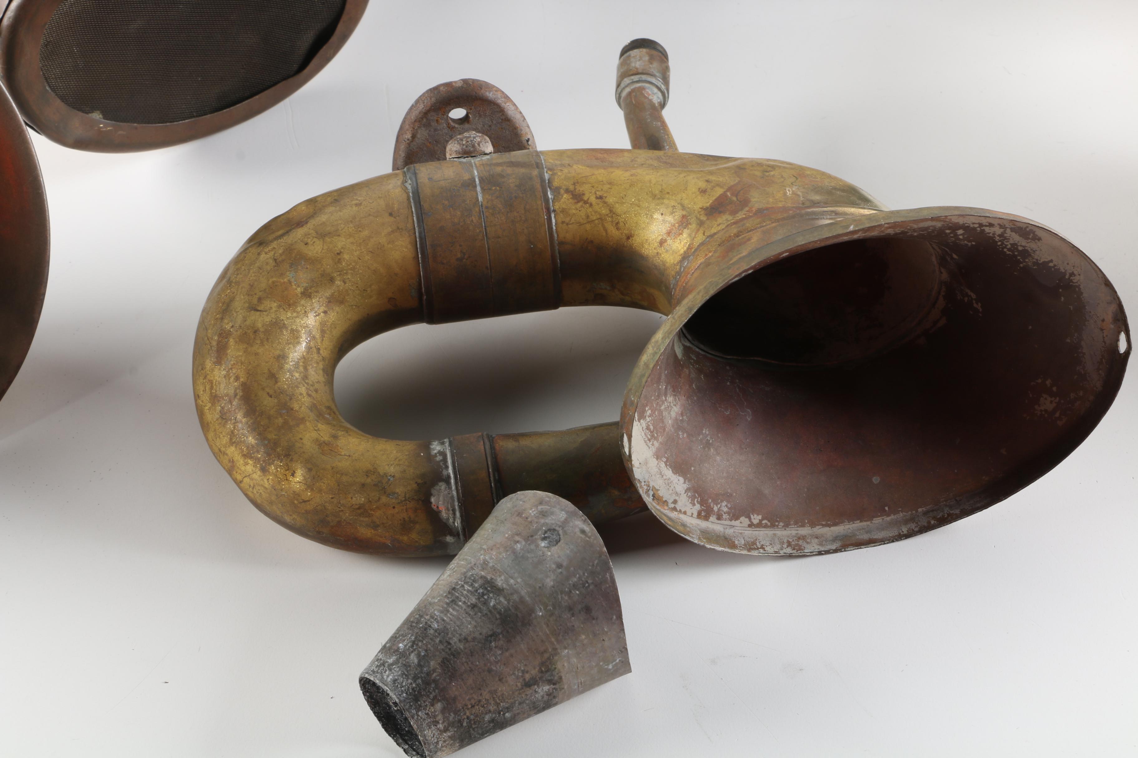 Brass Nonpareil Ford Model T Horns and Other Automotive Parts