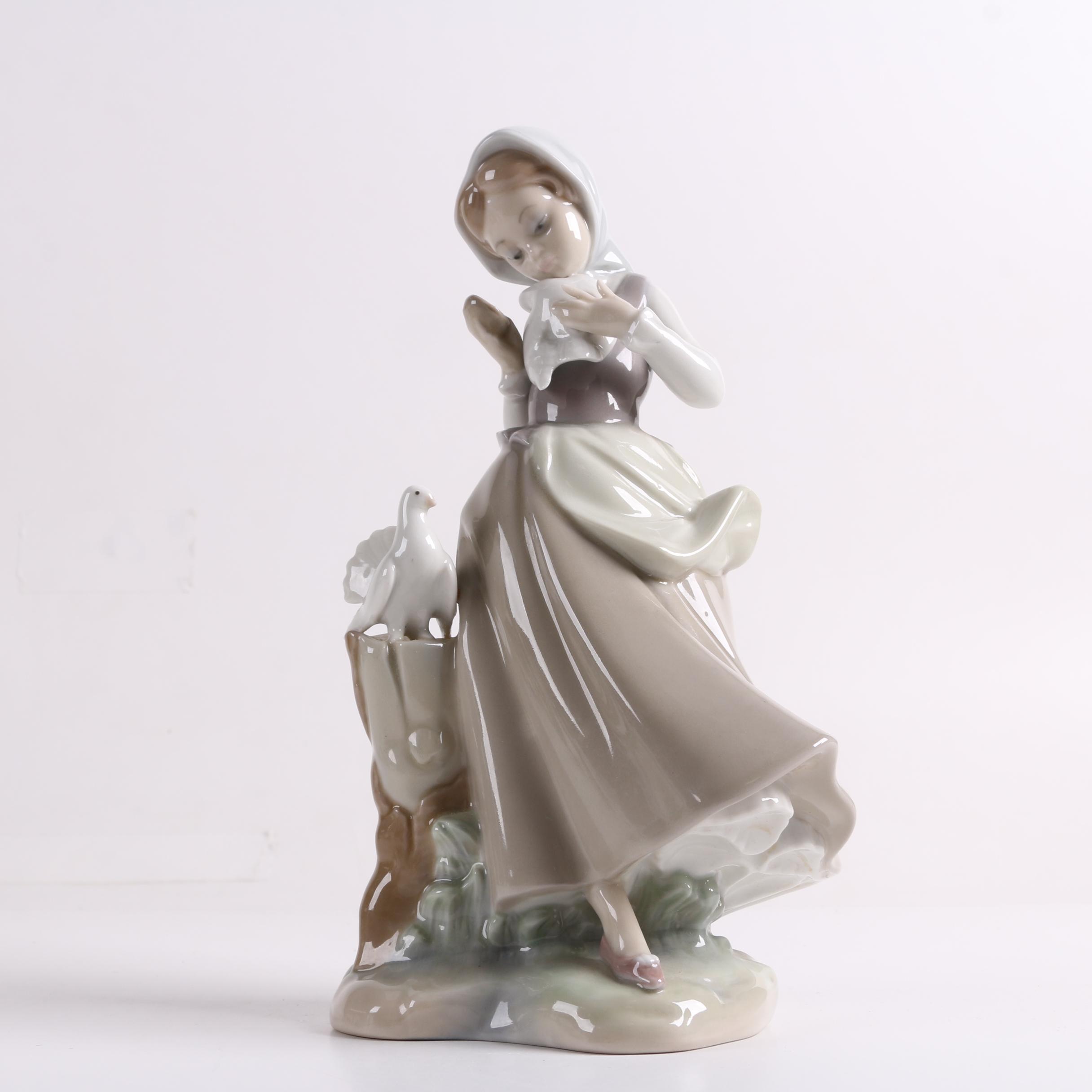 Lladró "Girl With Doves" Porcelain Figurine