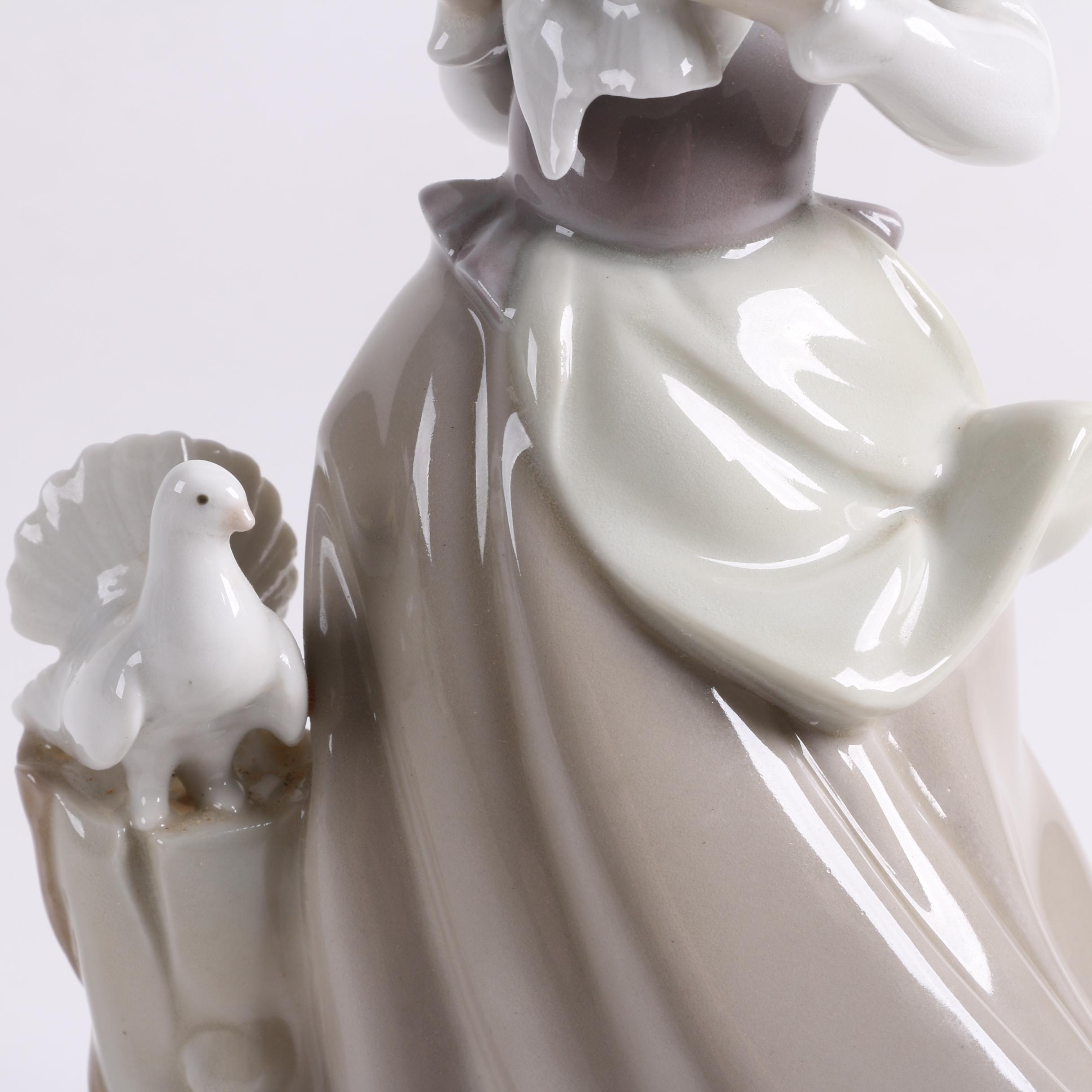 Lladró "Girl With Doves" Porcelain Figurine