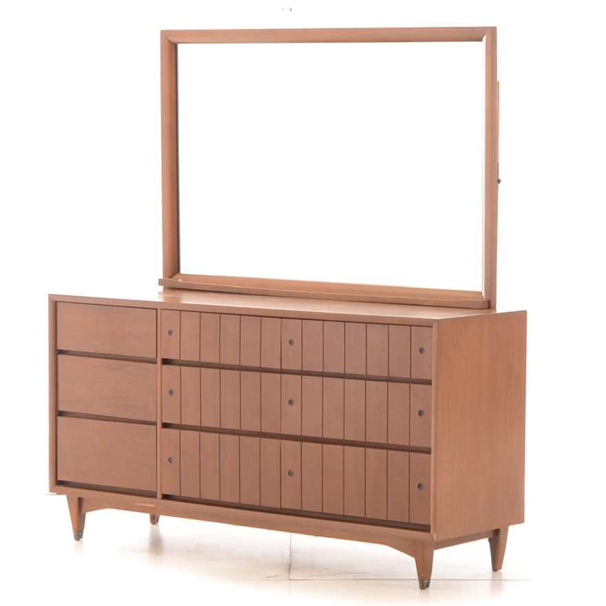 Kroehler Walnut Dresser with Mirror