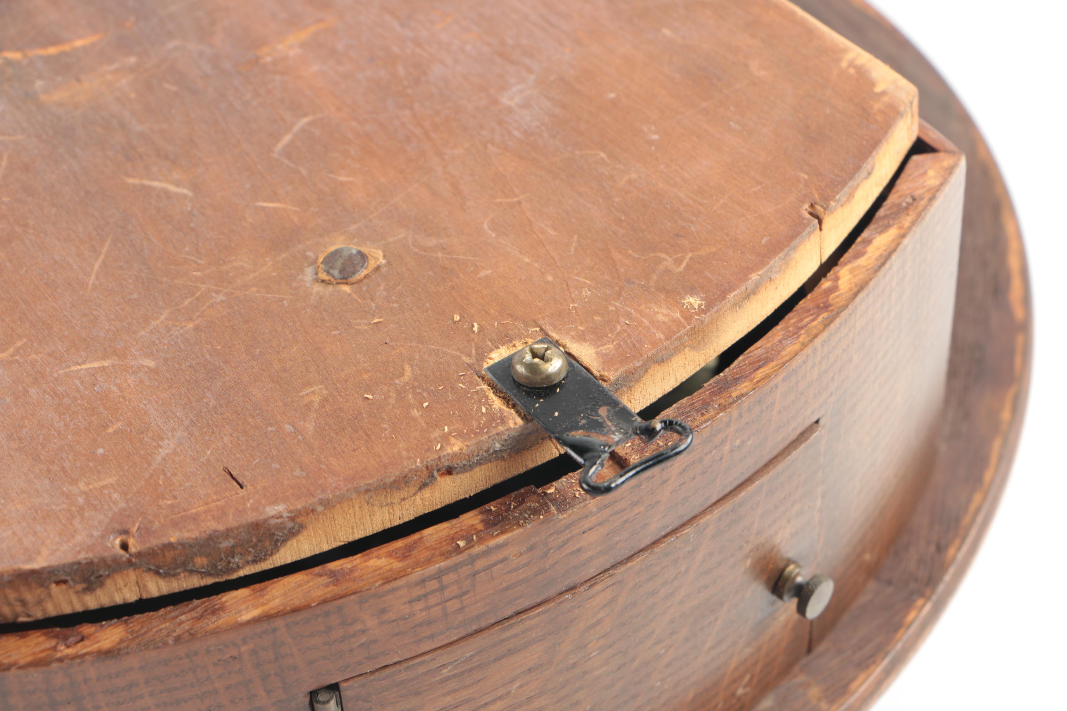 Circa 1920 Seth Thomas Oak Gallery Style Wall Clock