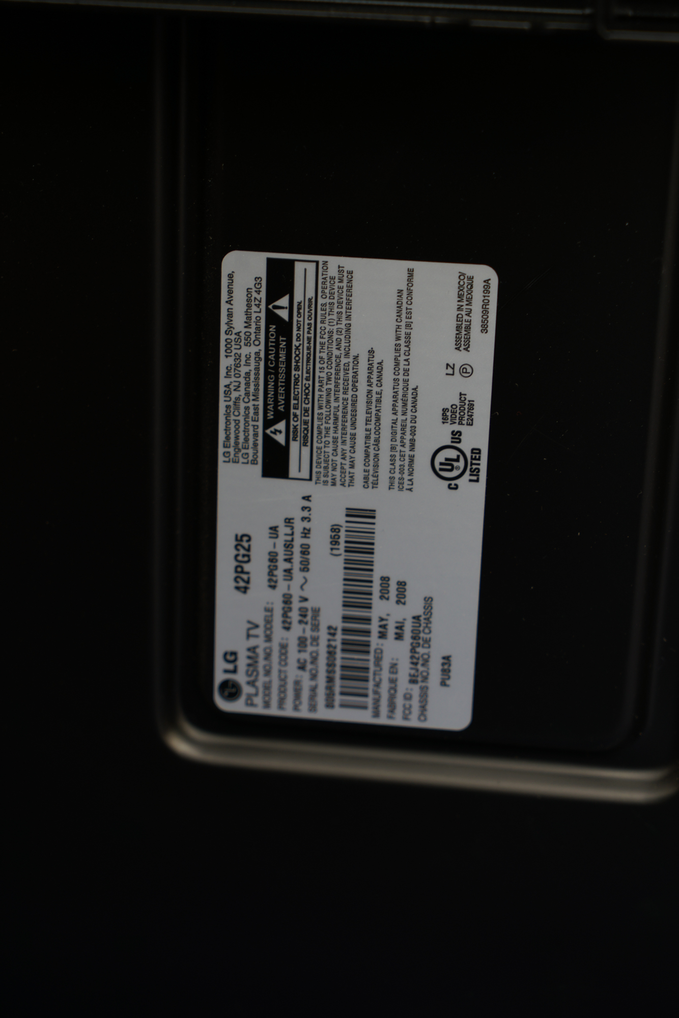 LG 42" Plasma TV with Leon Profile Hand-Crafted Stereo Speakers