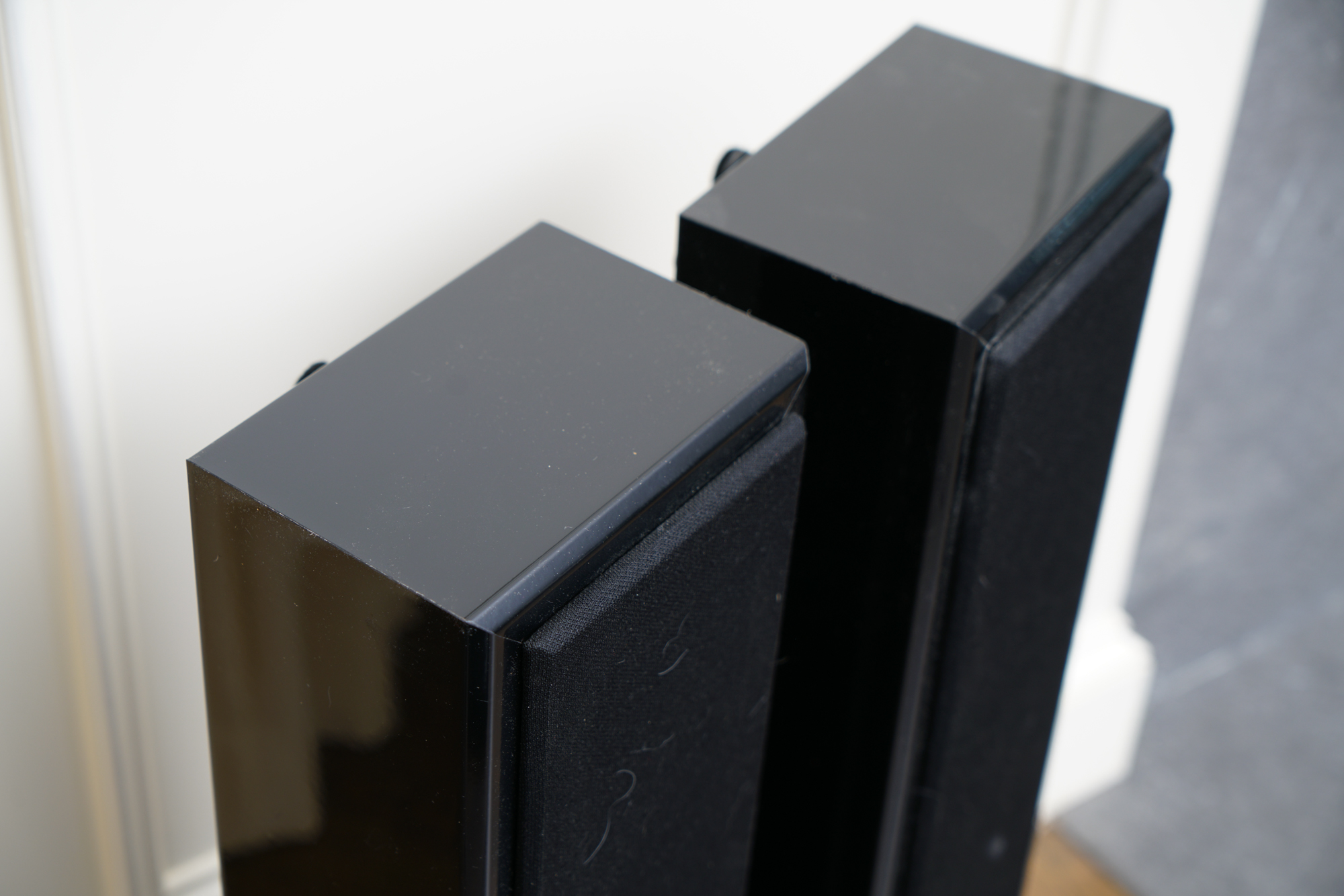 LG 42" Plasma TV with Leon Profile Hand-Crafted Stereo Speakers