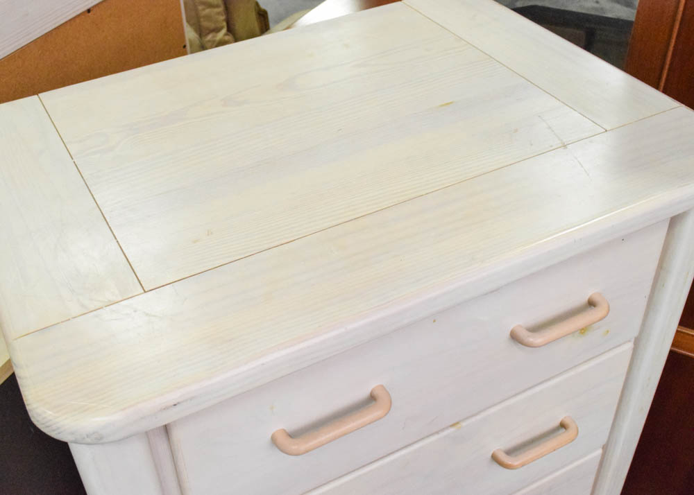 White Wash Chest of Drawers