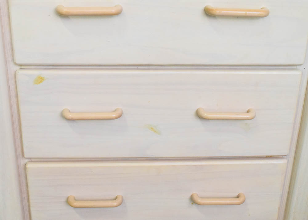White Wash Chest of Drawers