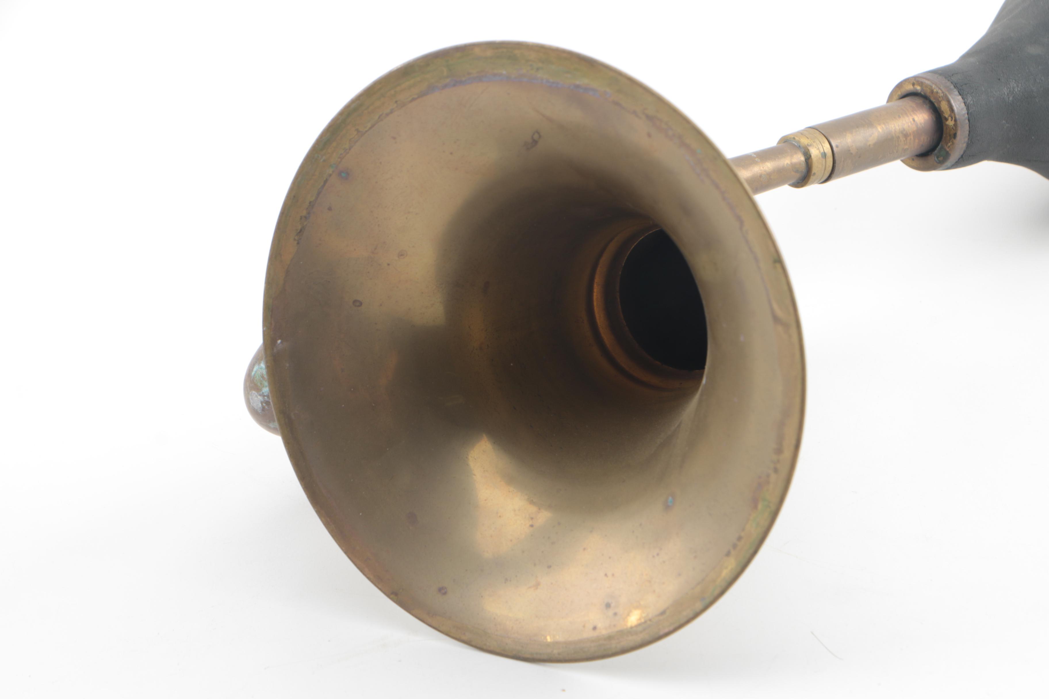 Vintage Brass Automobile Horn