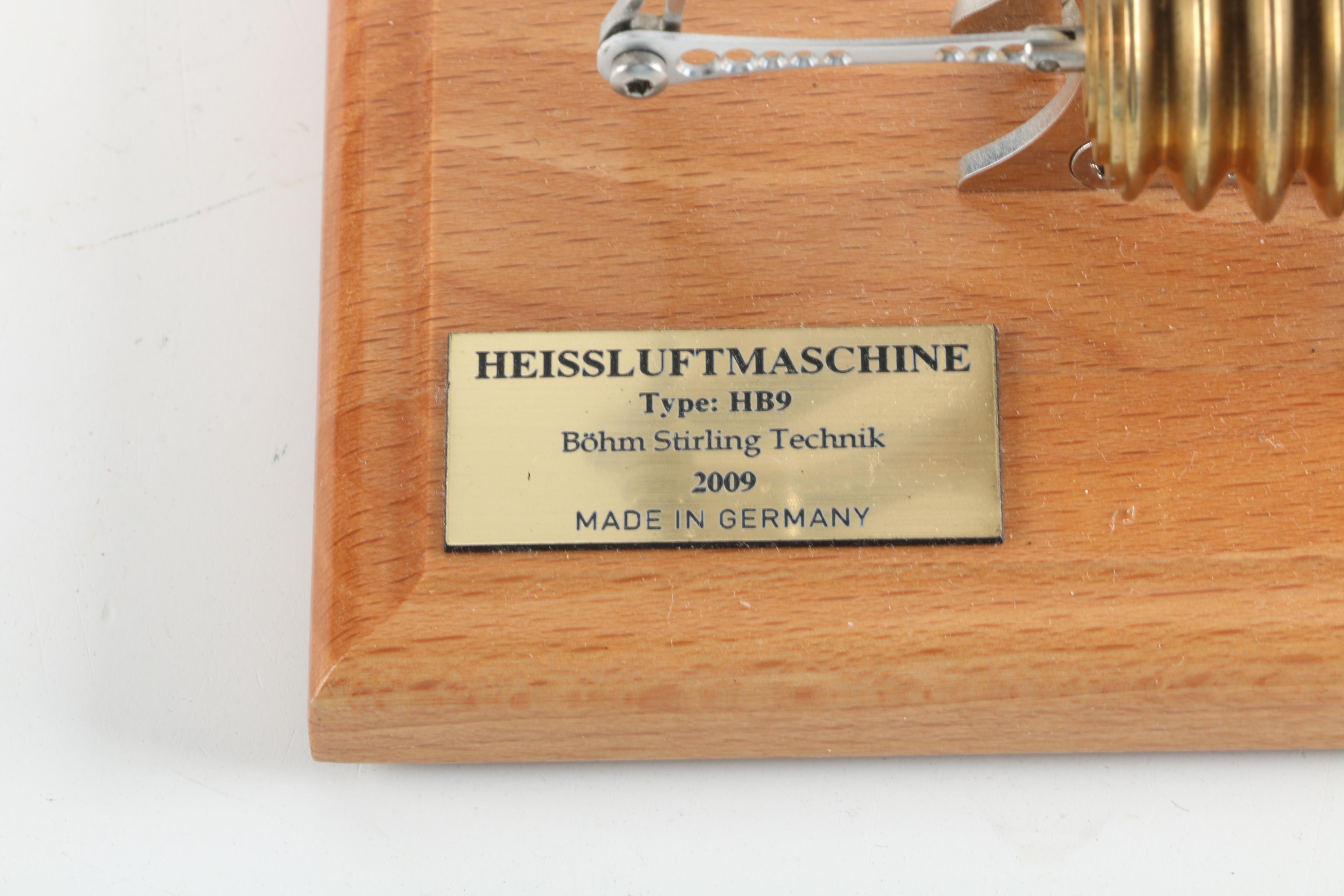 Böhm Stirling Ford Model T Car and HB9 Engine Model