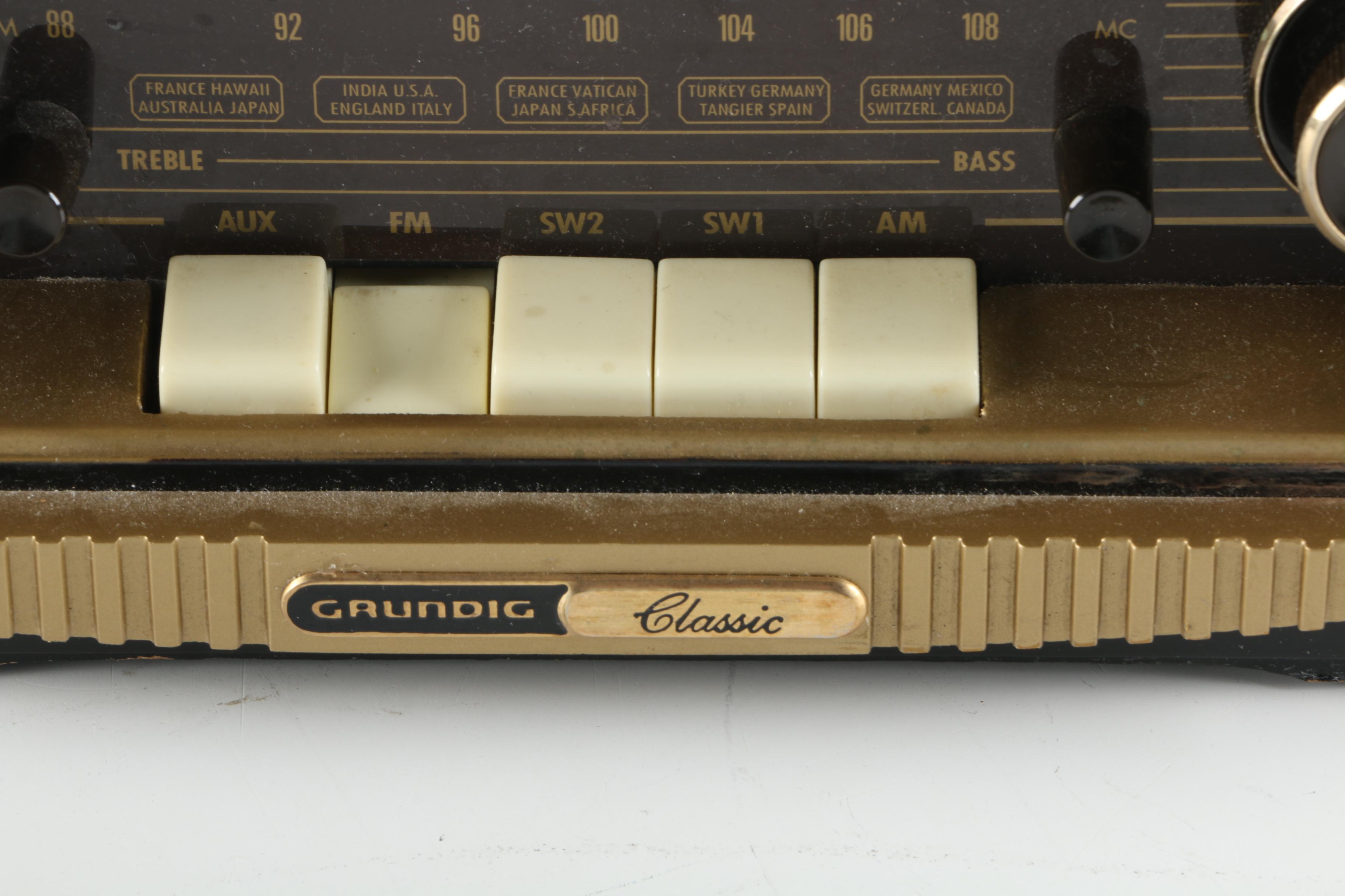 Grundig Classics Hi-Fi Sound 960 AM/FM Radio