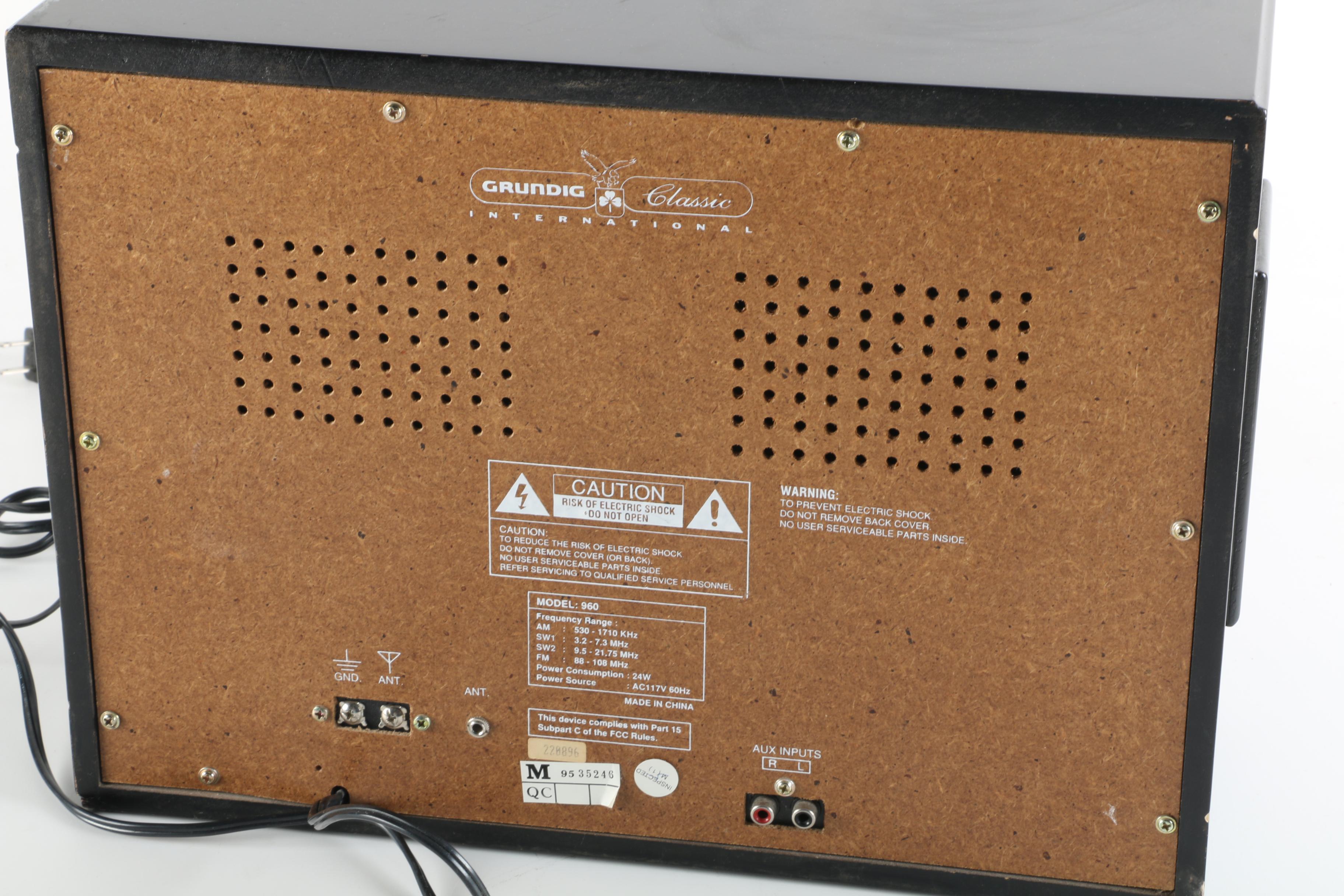 Grundig Classics Hi-Fi Sound 960 AM/FM Radio