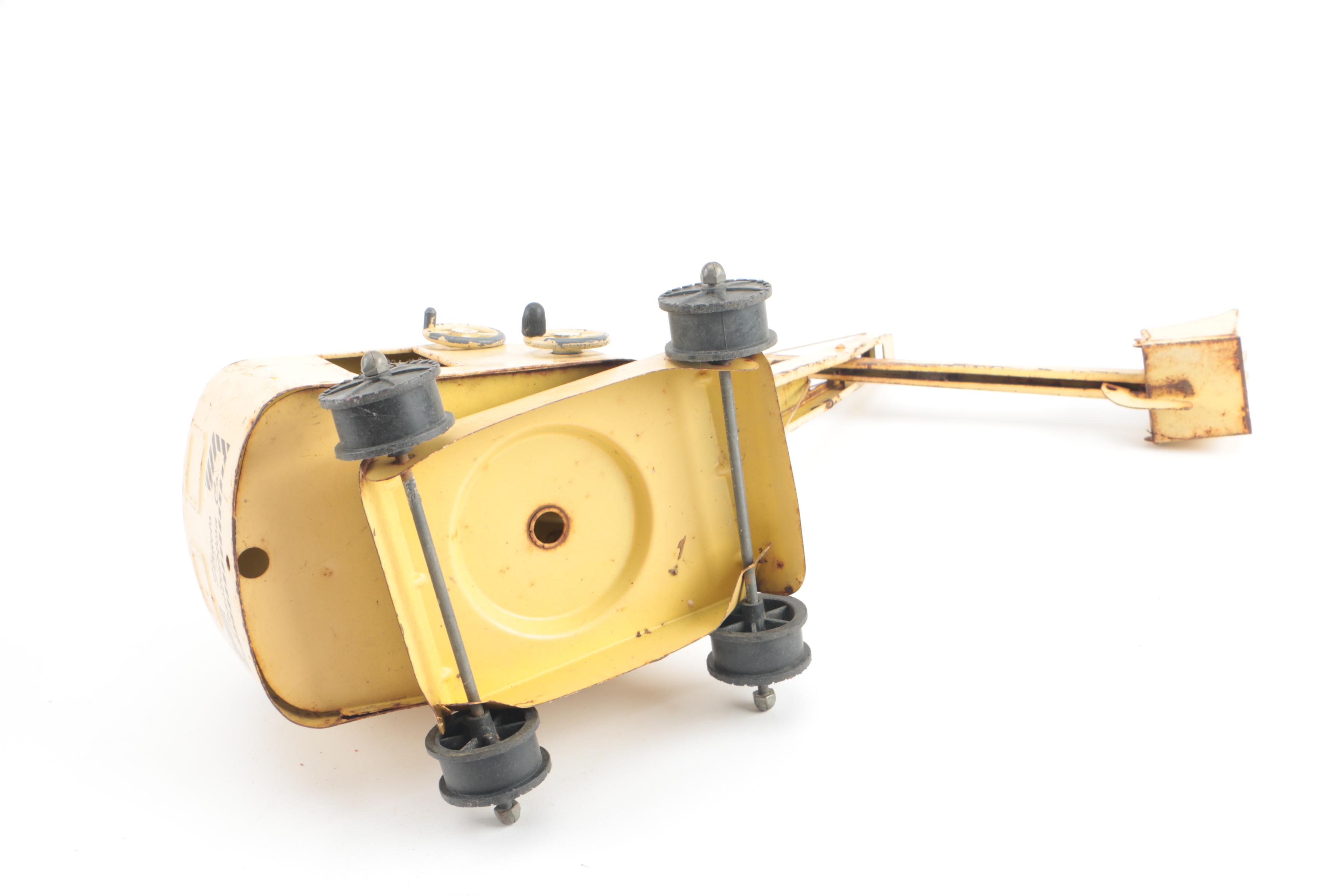 Vintage Pressed Steel Construction Equipment and Cannon Including Nylint