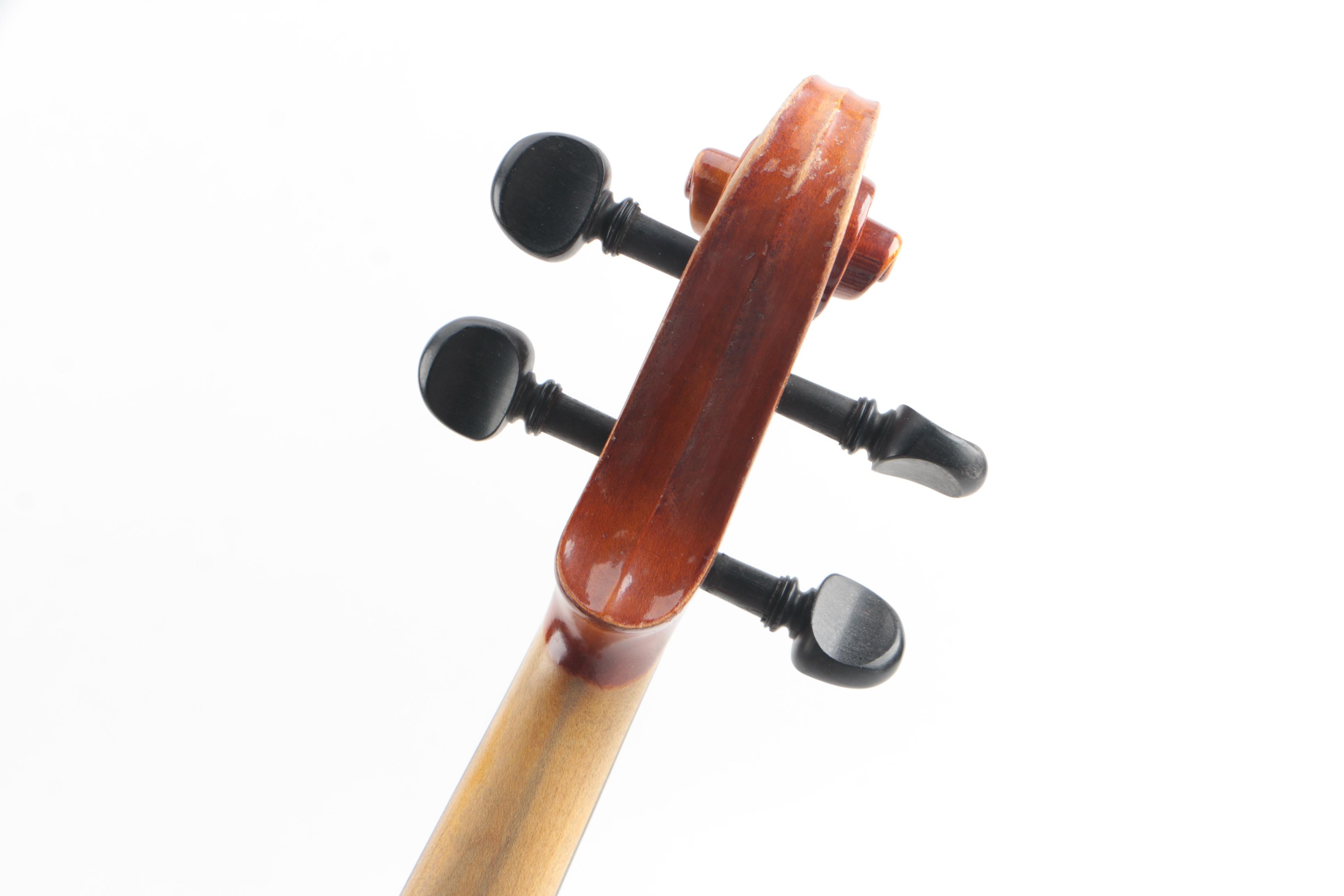 1991 A.R. Seidel Stradivarius Copy 4/4 Violin with Case and Glasser Bow