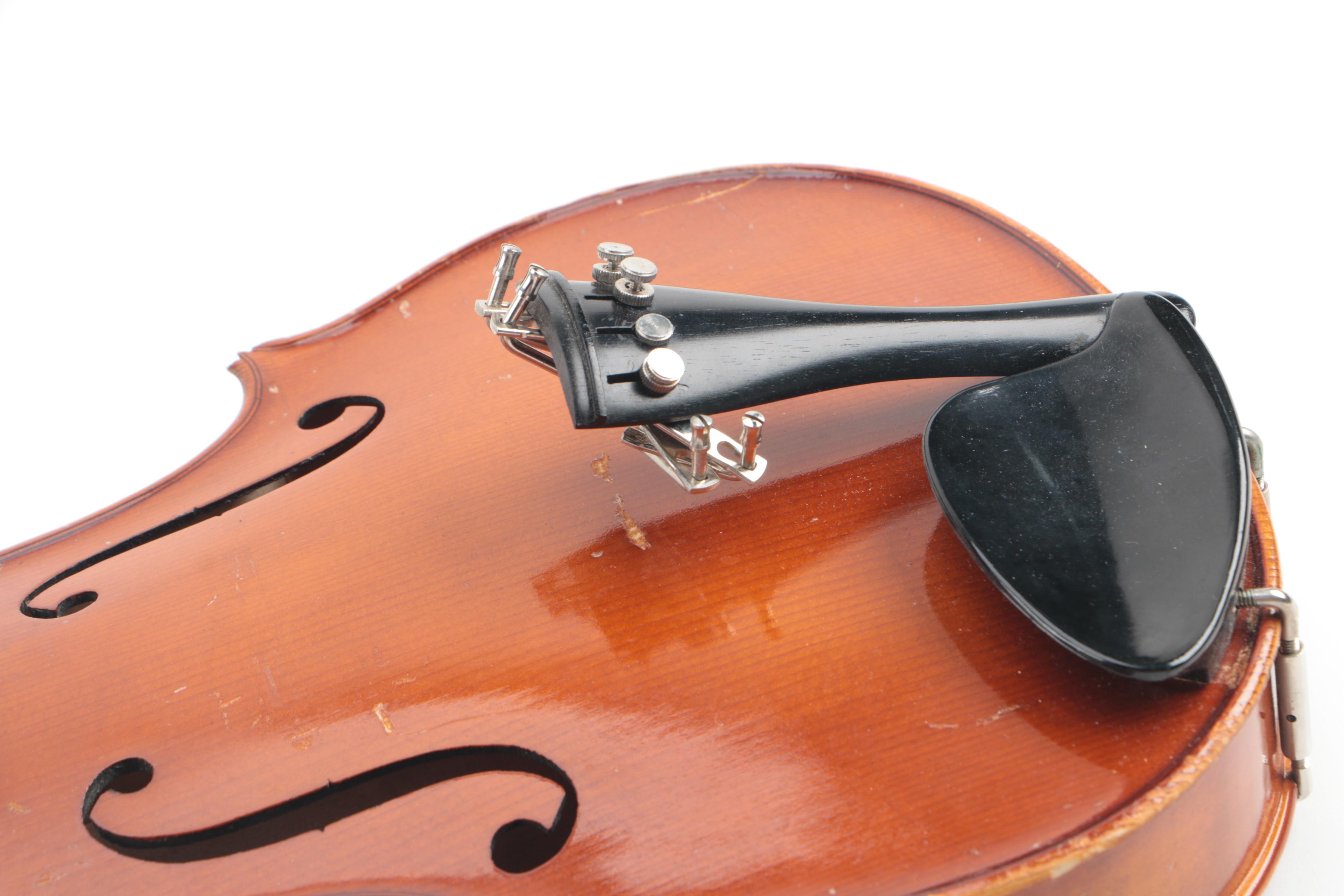 1991 A.R. Seidel Stradivarius Copy 4/4 Violin with Case and Glasser Bow