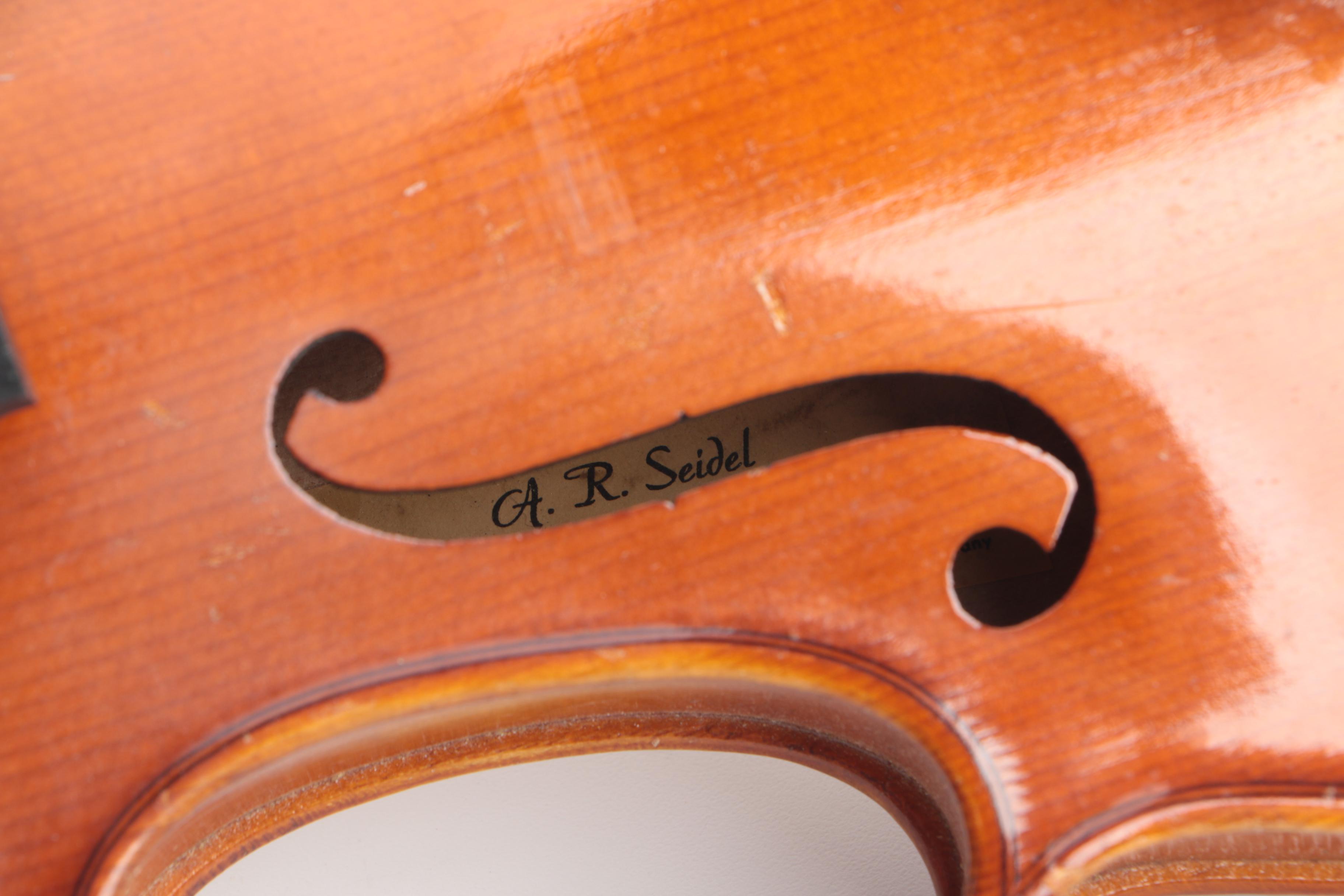 1991 A.R. Seidel Stradivarius Copy 4/4 Violin with Case and Glasser Bow