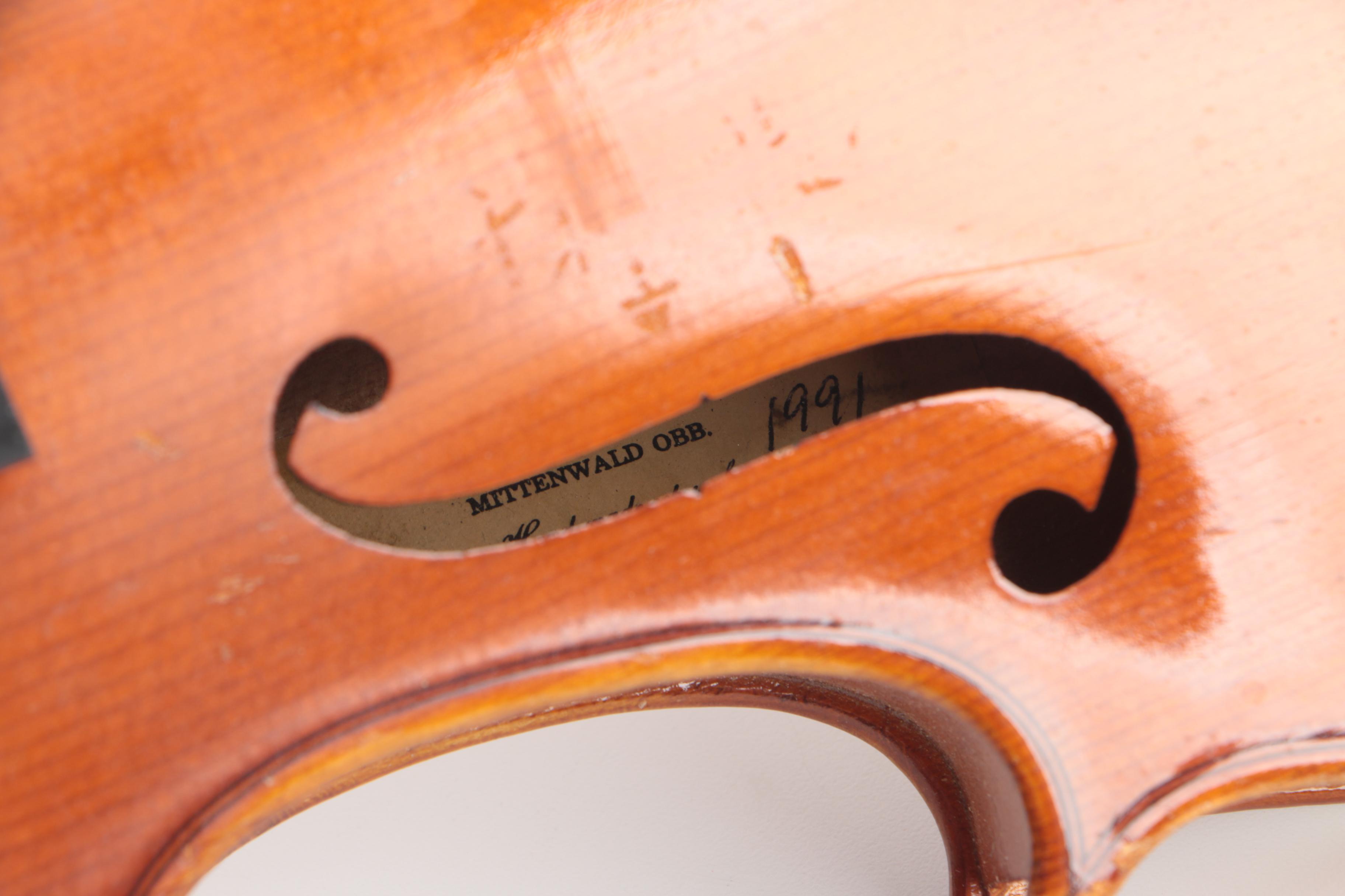 1991 A.R. Seidel Stradivarius Copy 4/4 Violin with Case and Glasser Bow